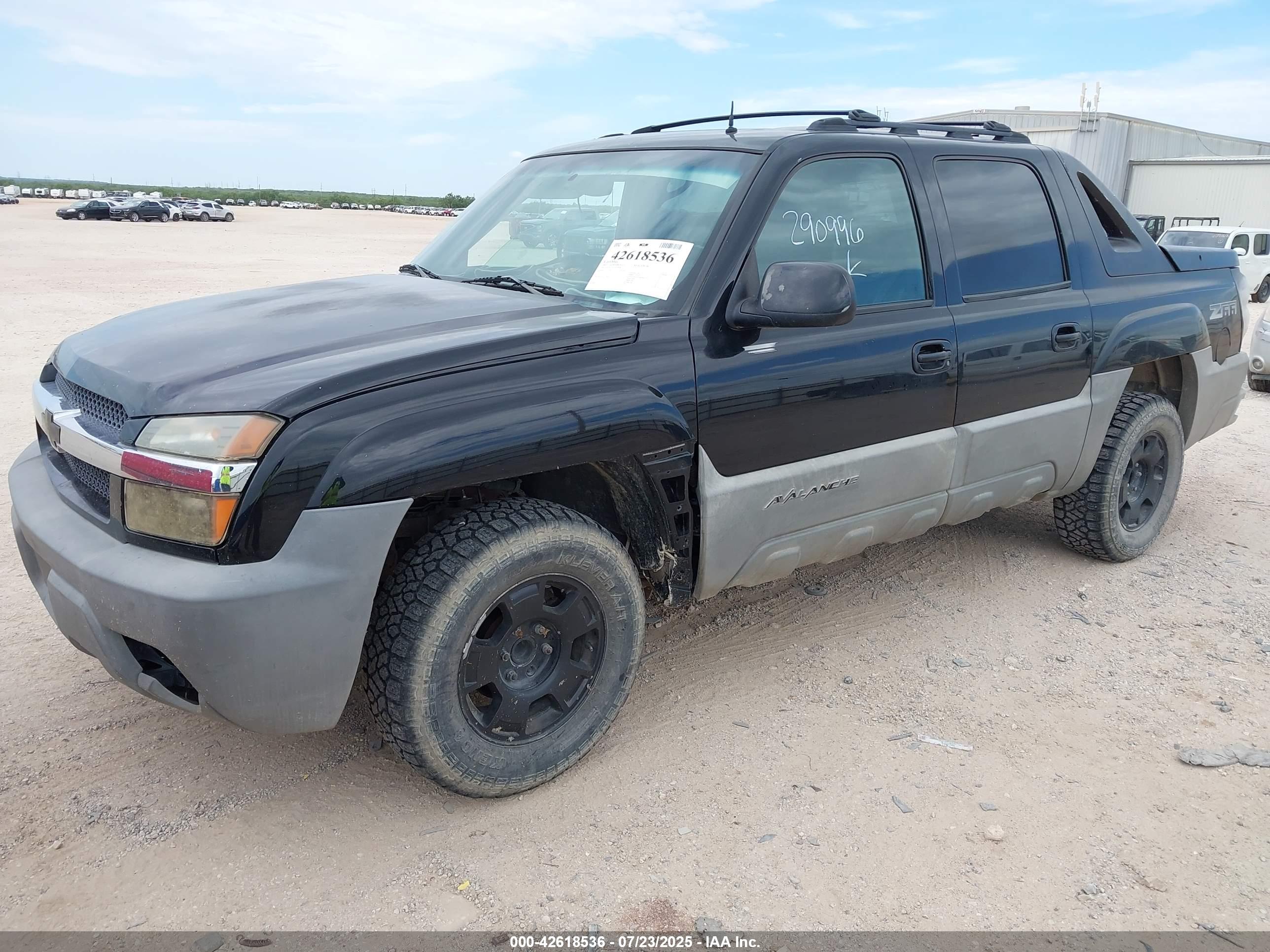 CHEVROLET AVALANCHE image 2