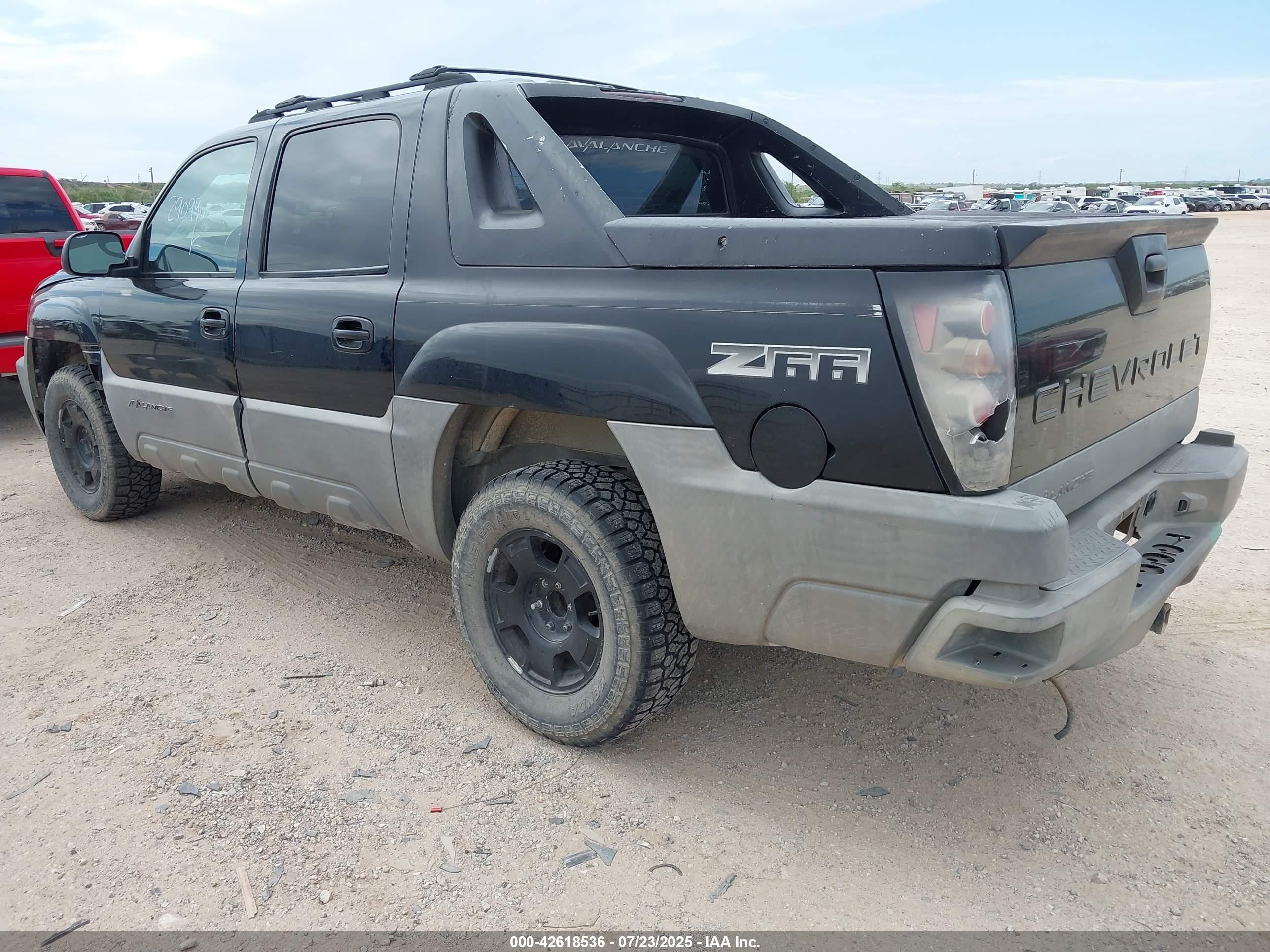 CHEVROLET AVALANCHE image 3