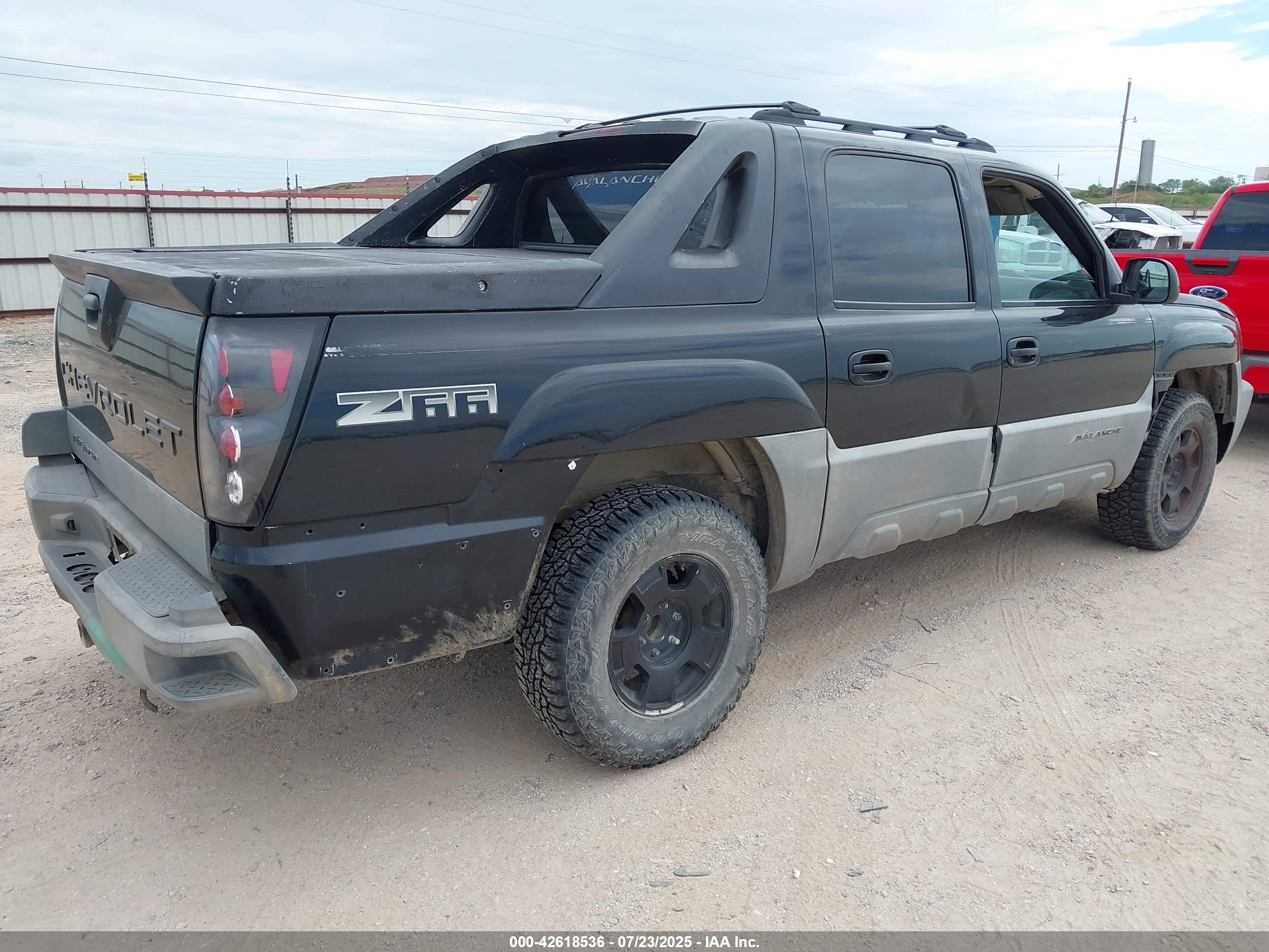 CHEVROLET AVALANCHE image 4