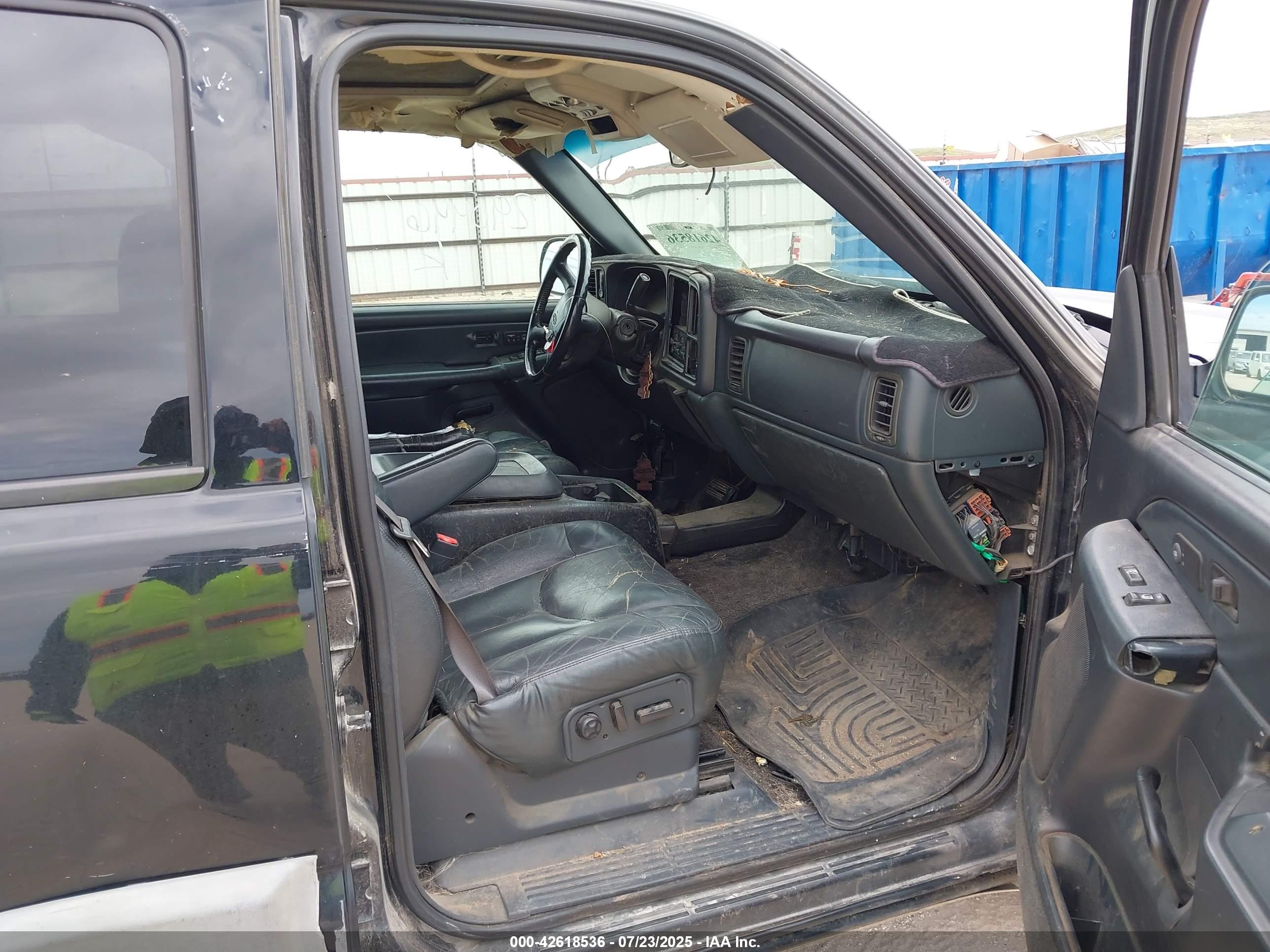 CHEVROLET AVALANCHE image 5