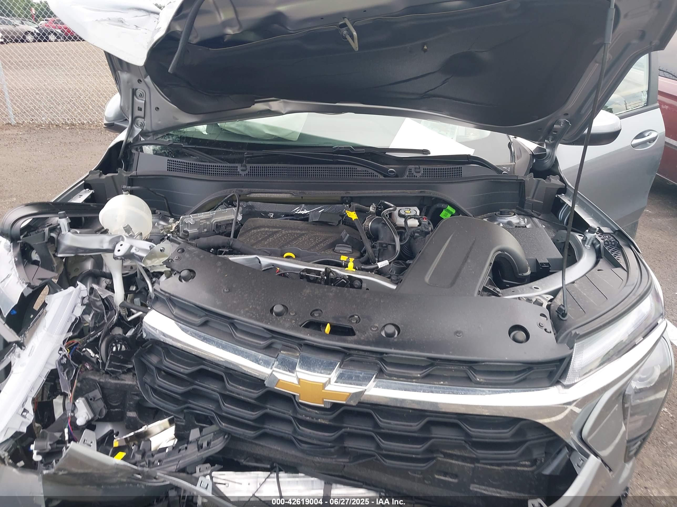 CHEVROLET TRAX image 10