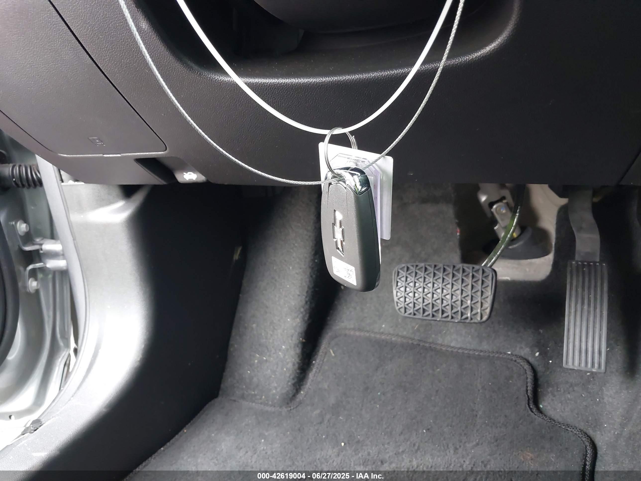 CHEVROLET TRAX image 11