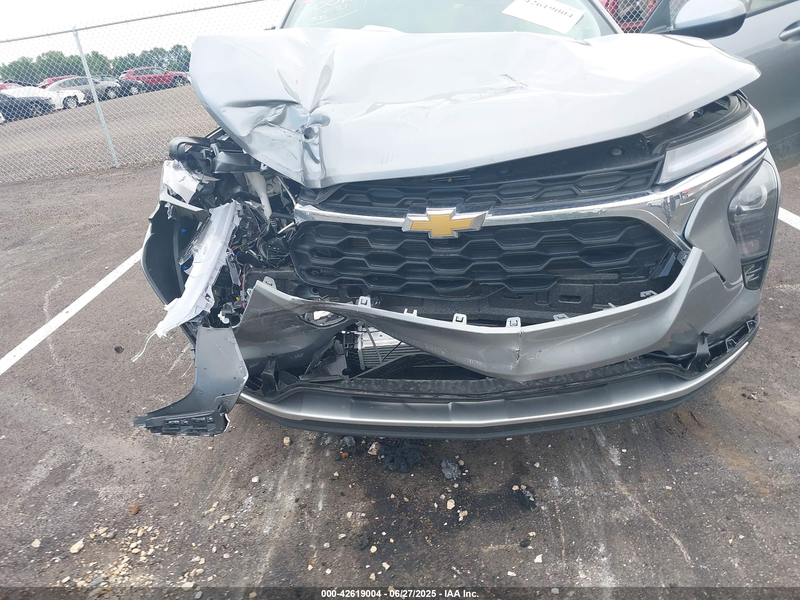 CHEVROLET TRAX image 6
