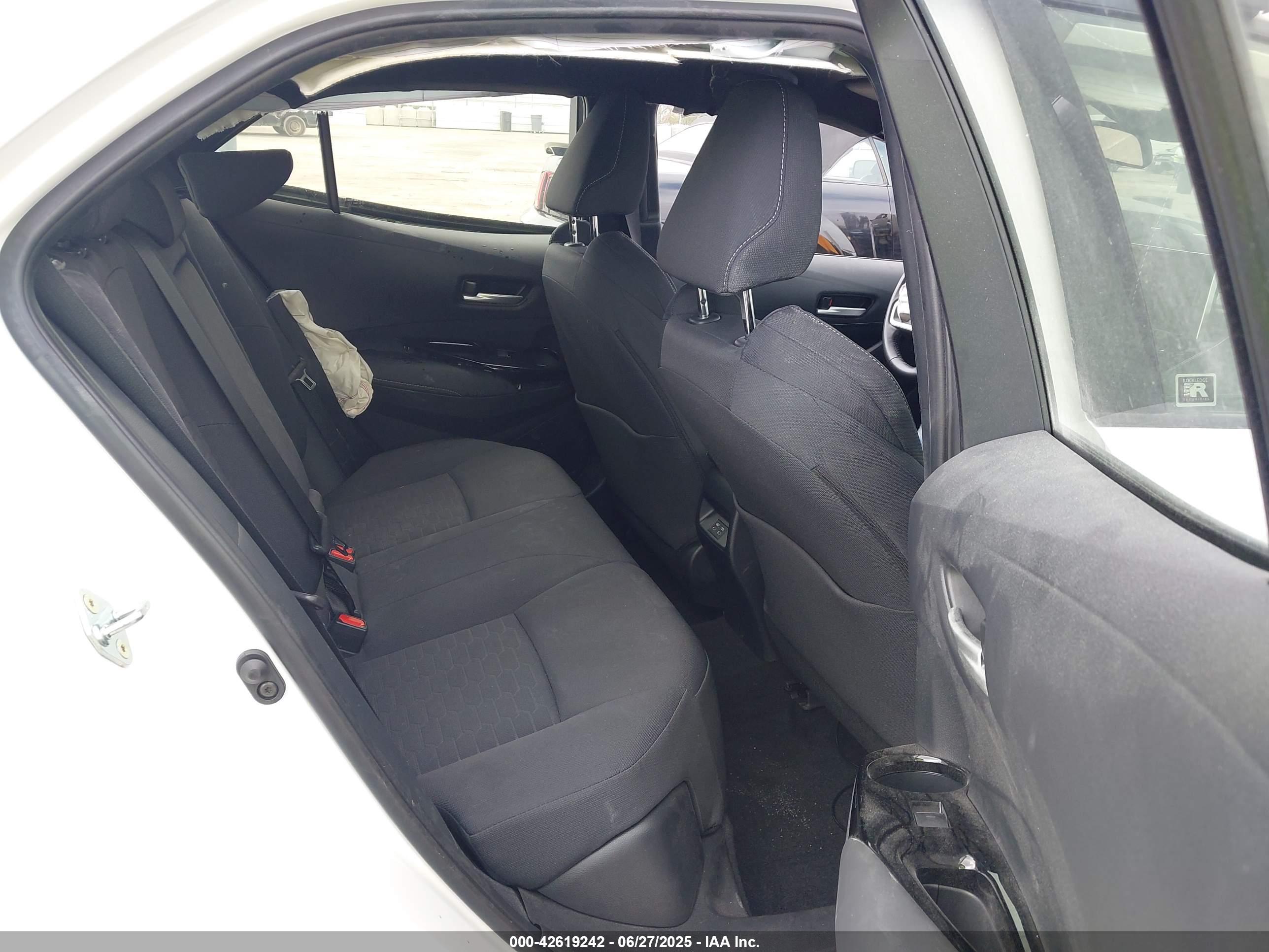 TOYOTA COROLLA image 8