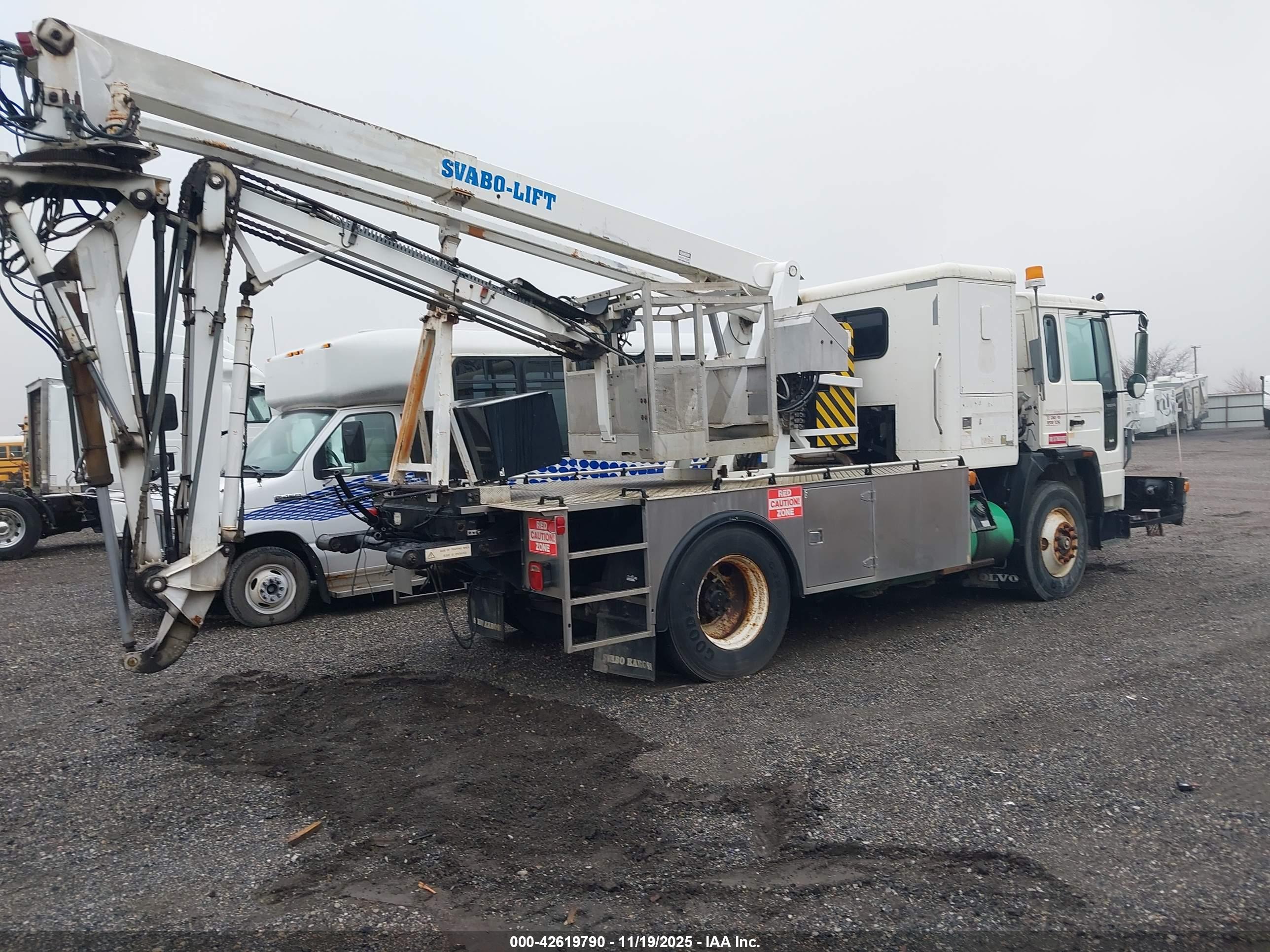 VOLVO FE image 4