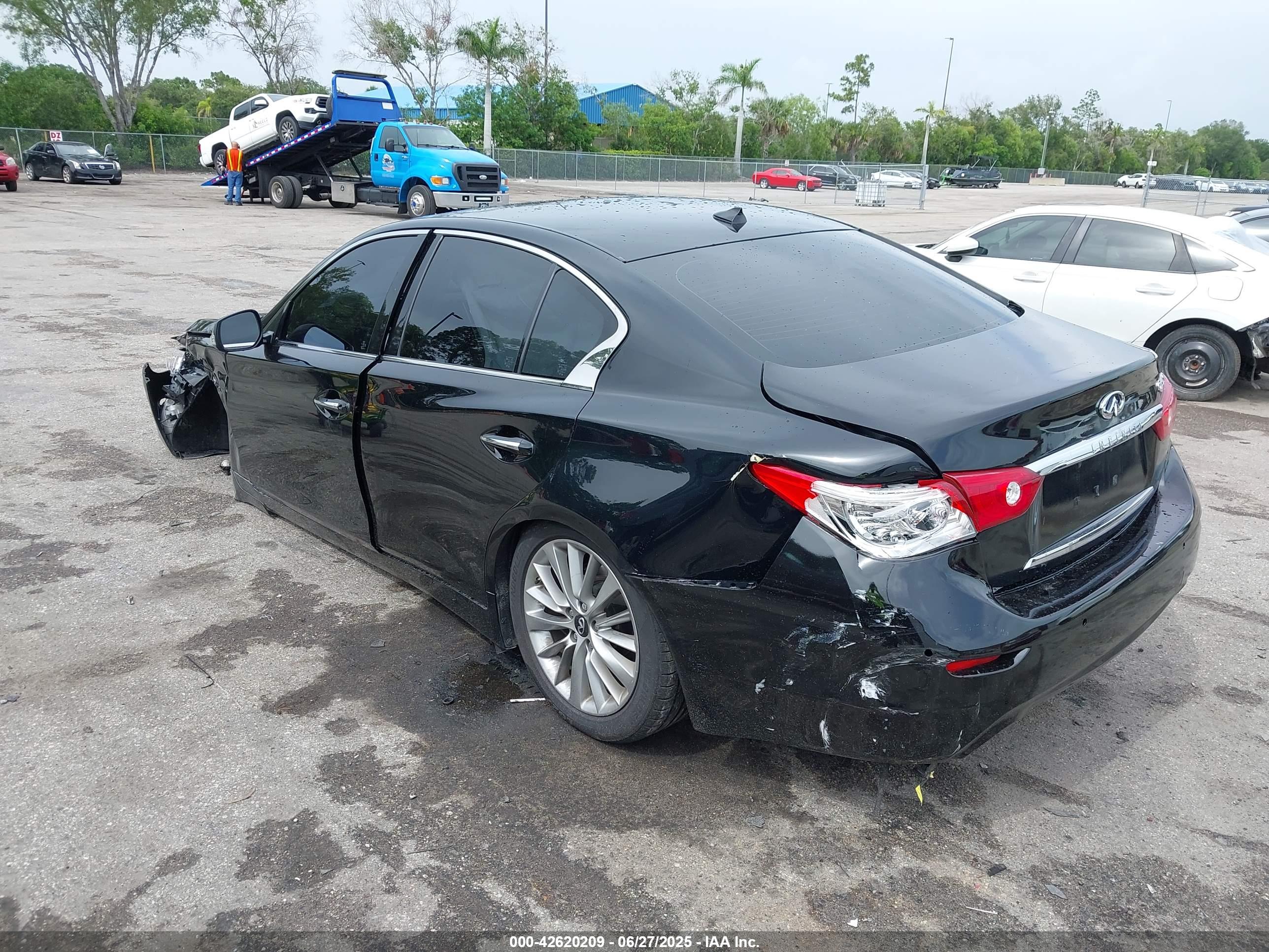 INFINITI Q50 image 3