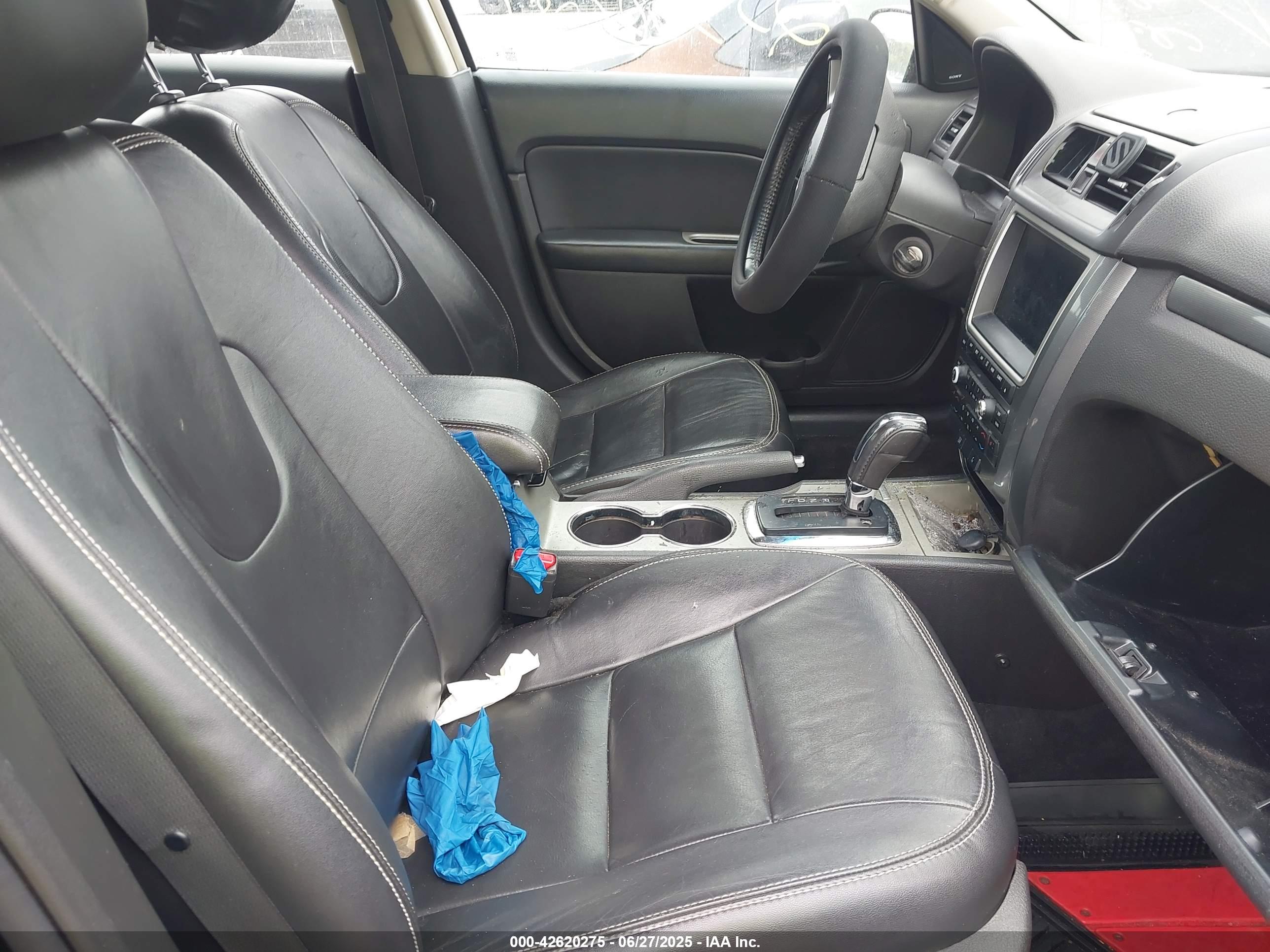FORD FUSION image 5