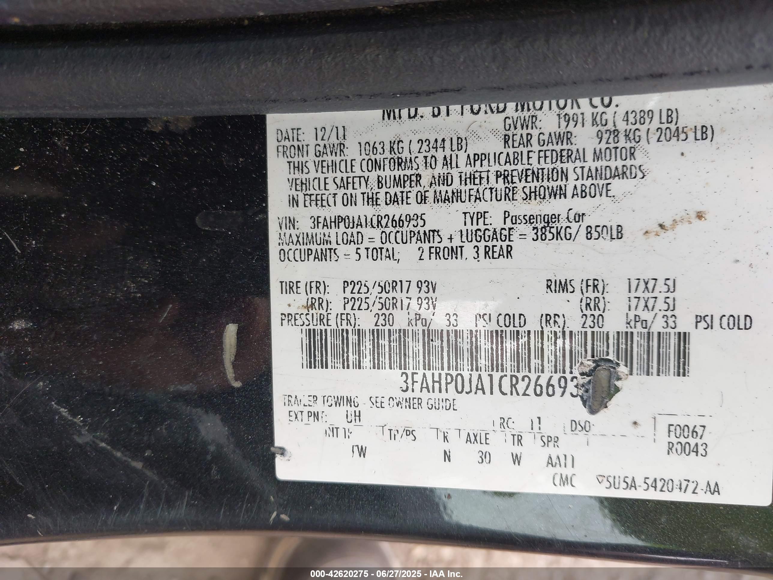 FORD FUSION image 9