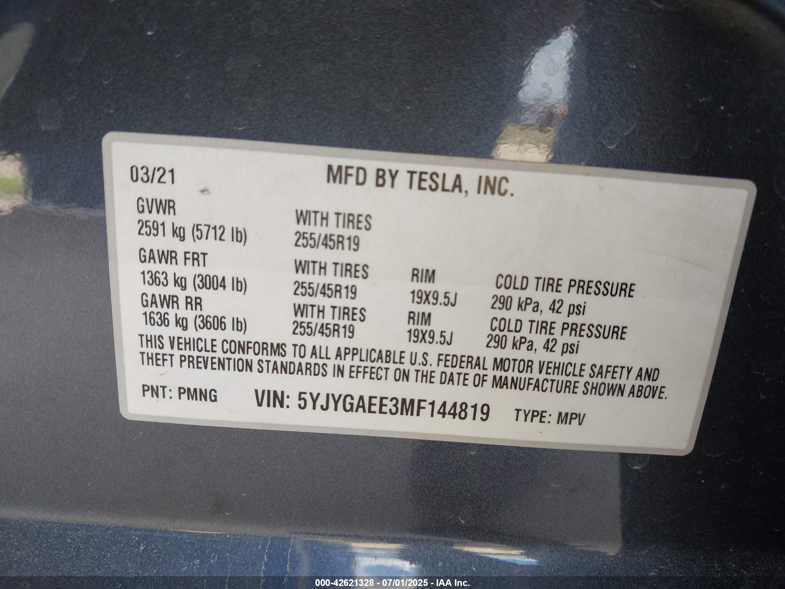 TESLA MODEL image 9