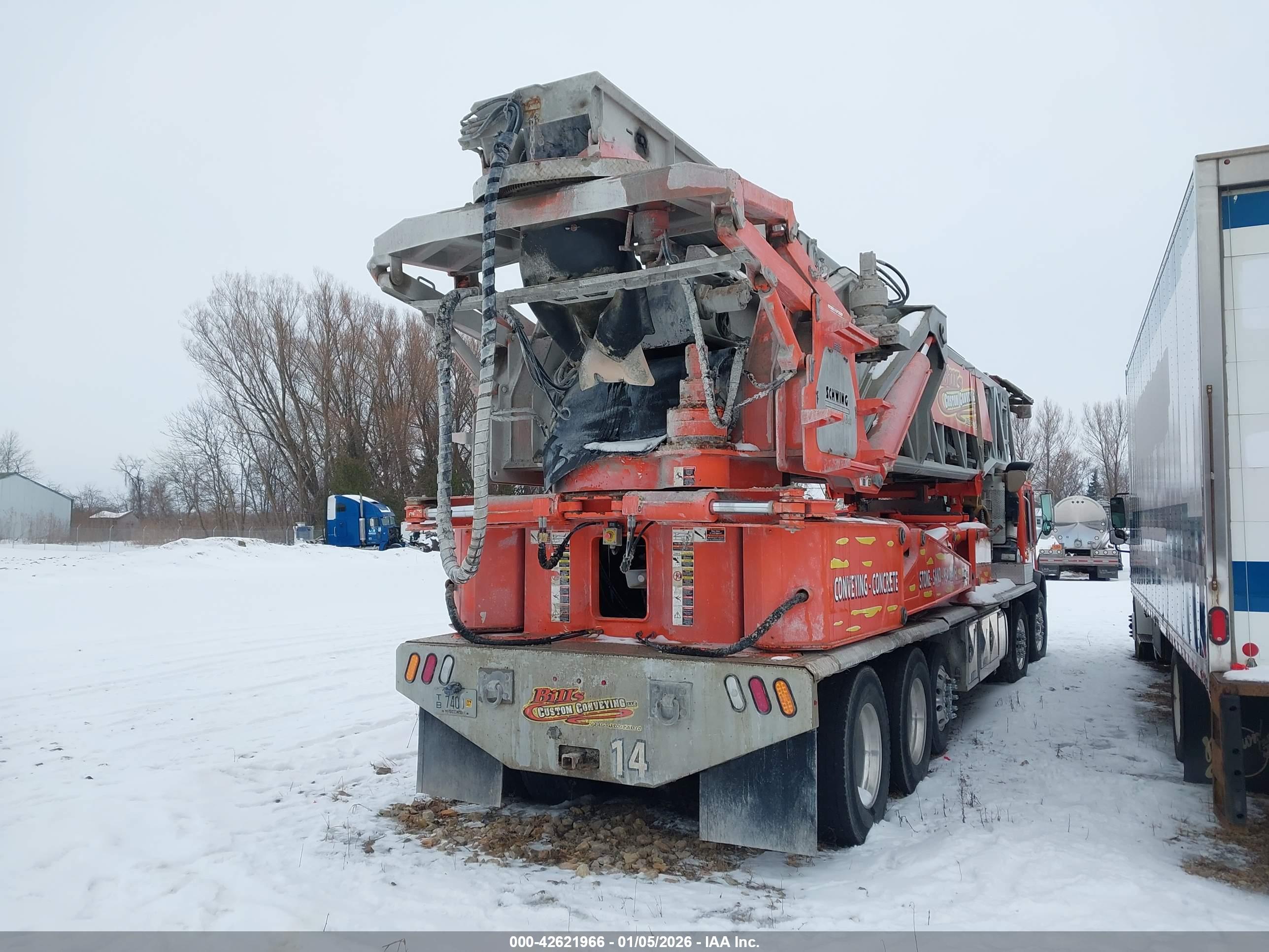 MACK TERRAPRO image 4