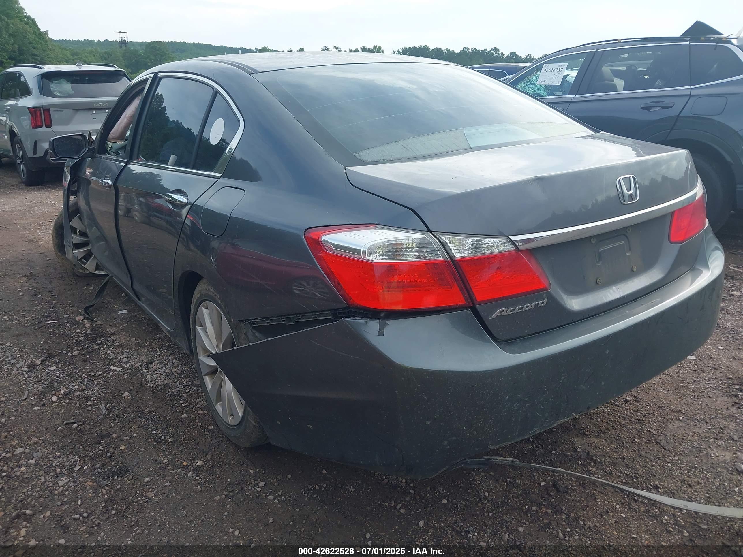 HONDA ACCORD image 3