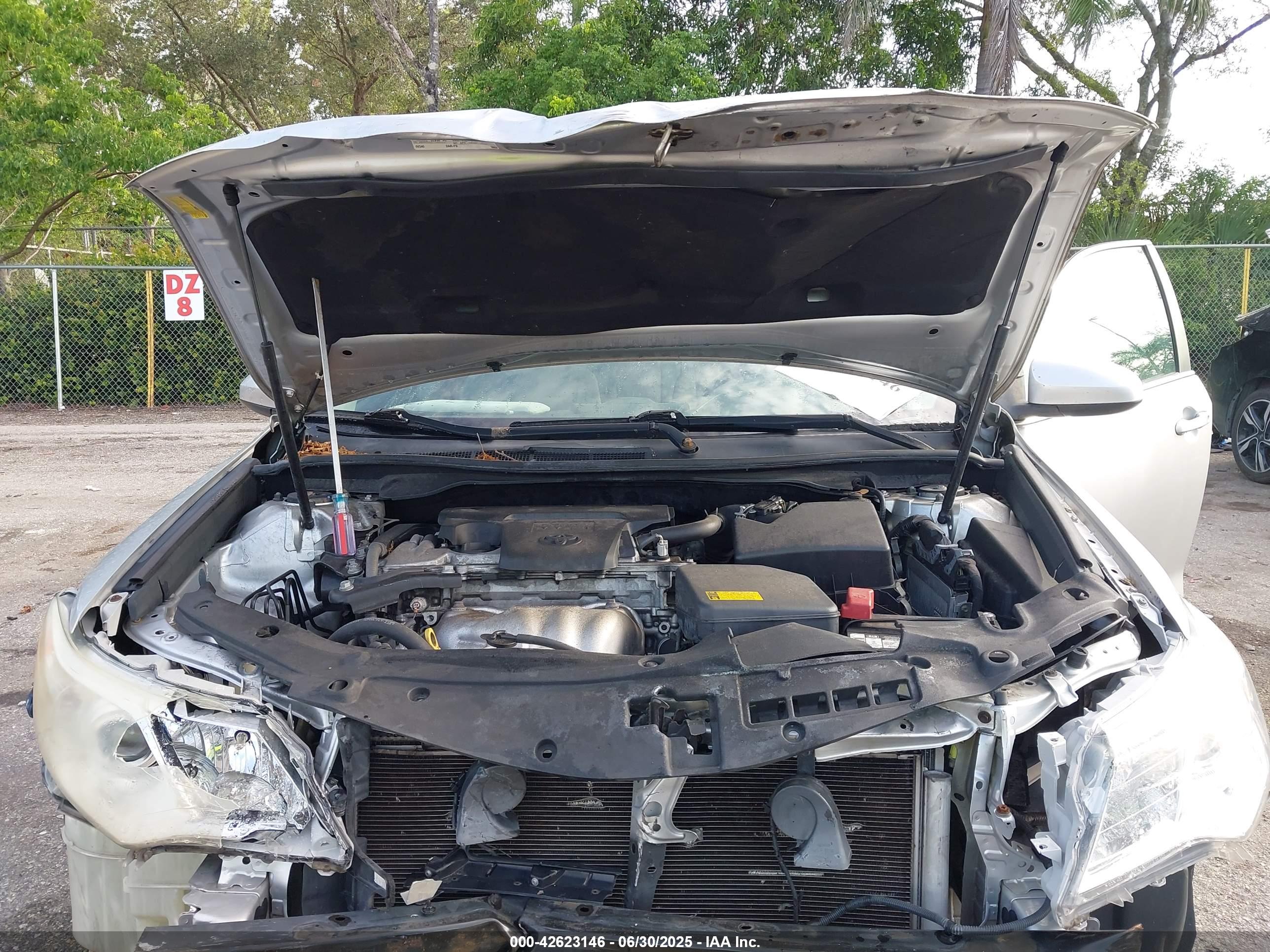 TOYOTA CAMRY image 10