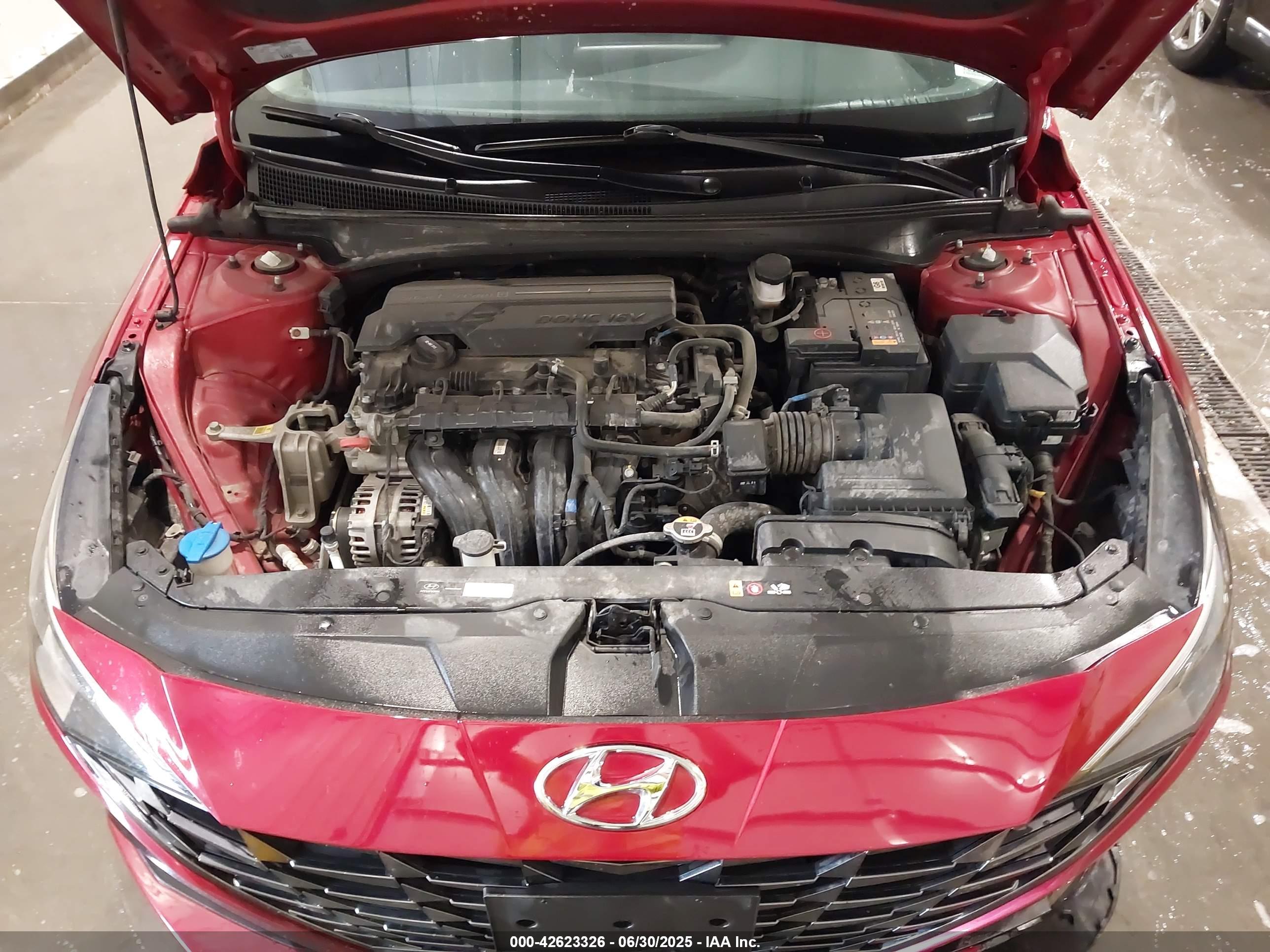 HYUNDAI ELANTRA image 10