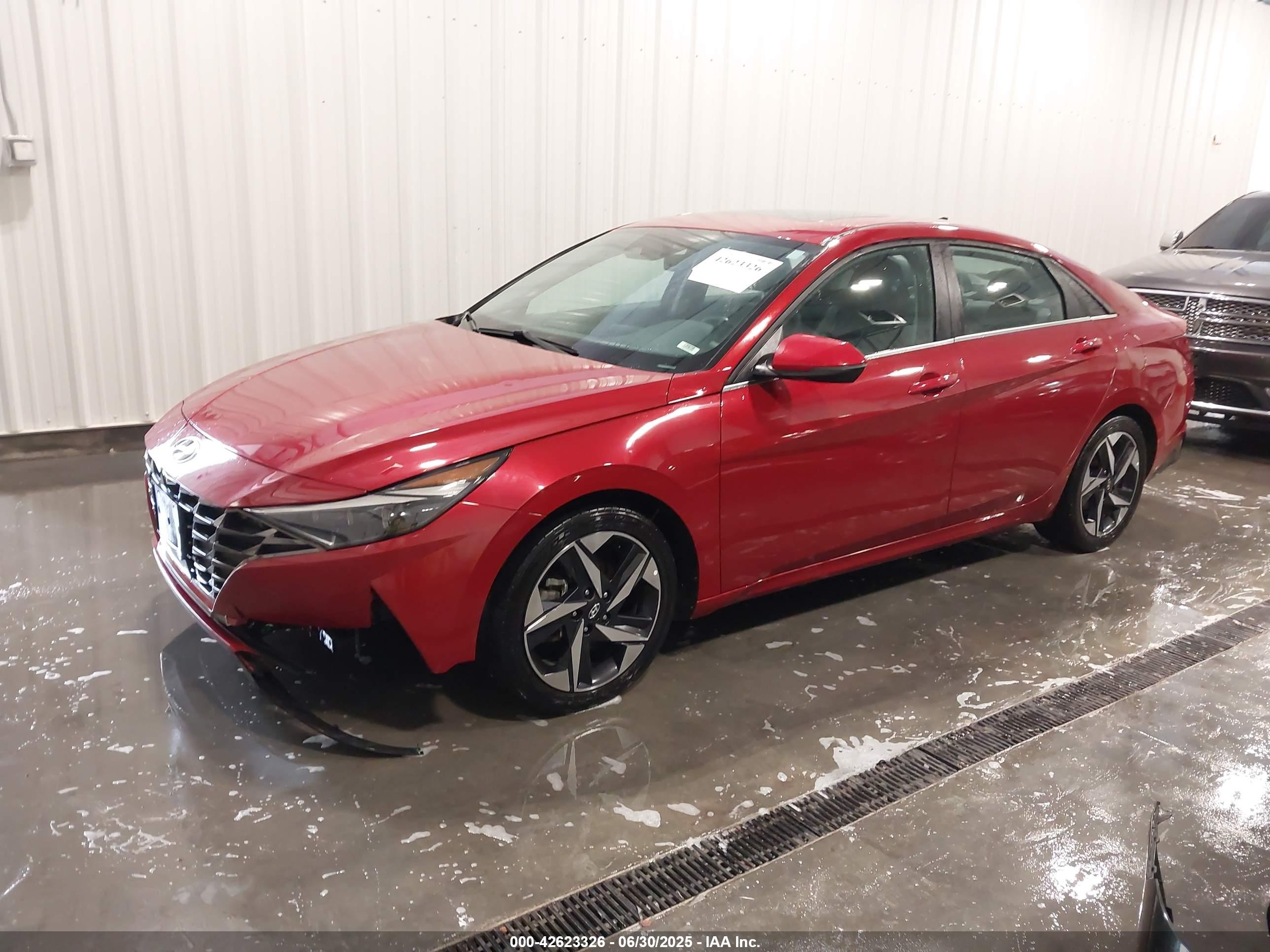 HYUNDAI ELANTRA image 2