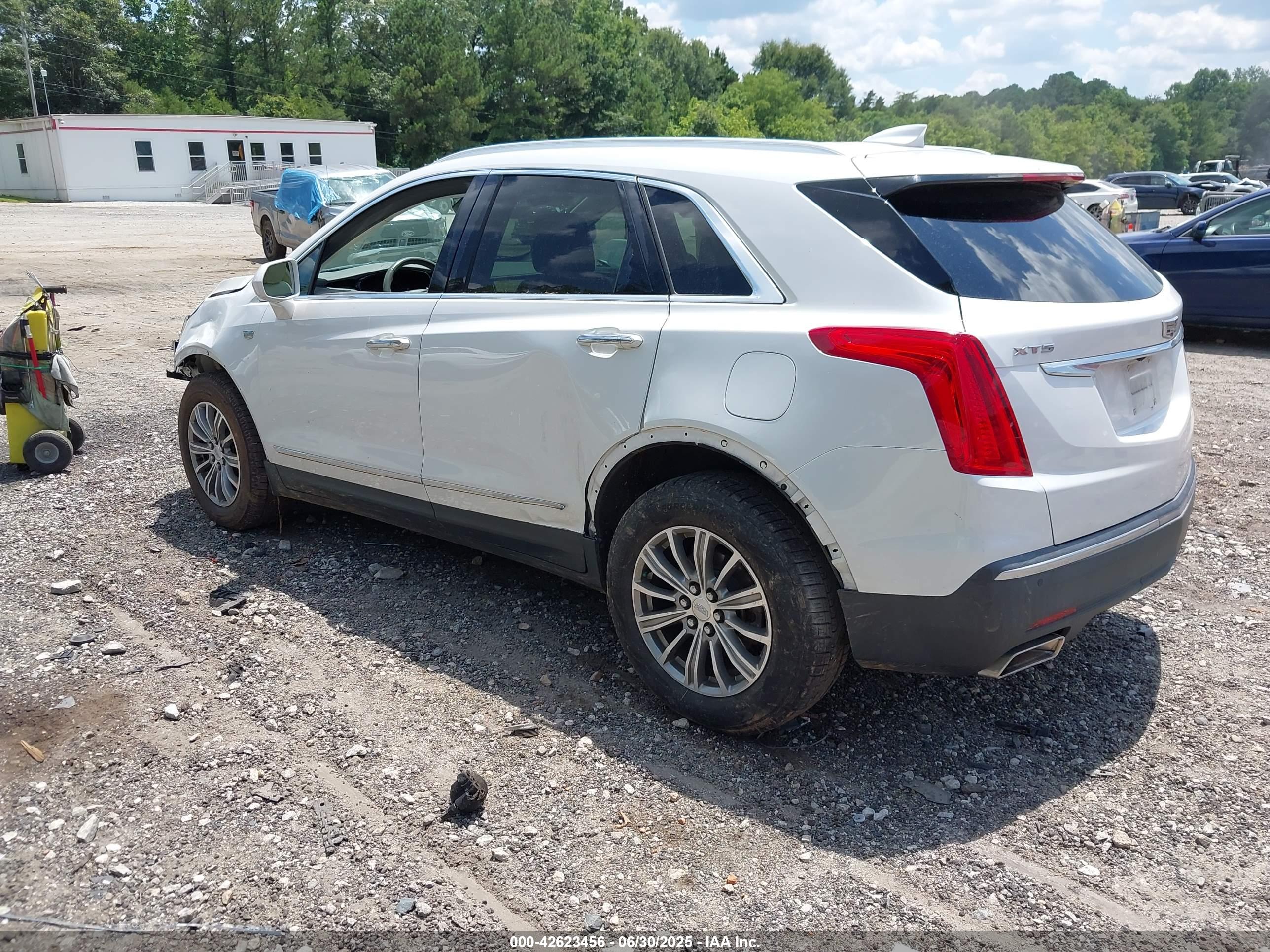 CADILLAC XT5 image 3