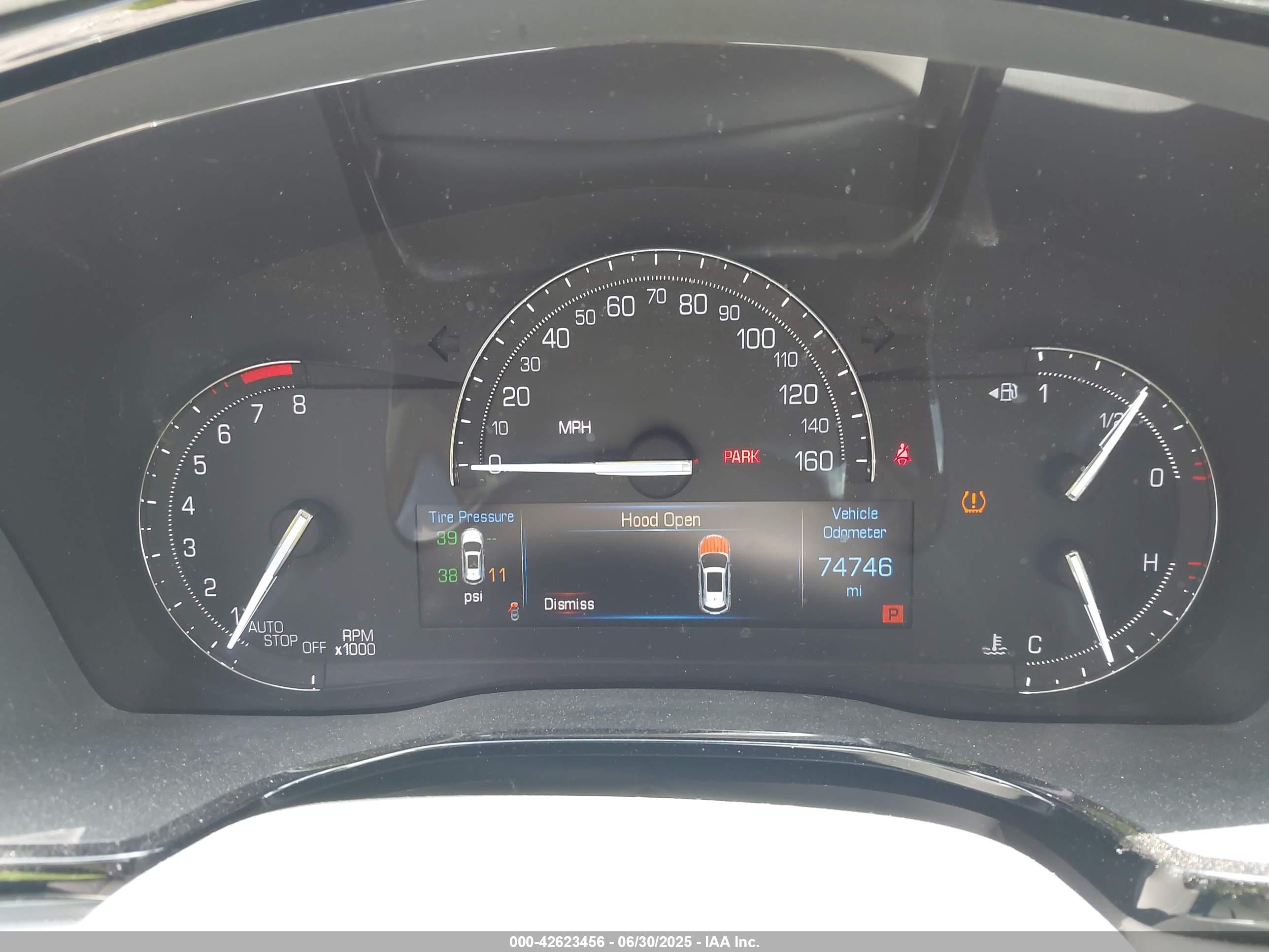 CADILLAC XT5 image 7