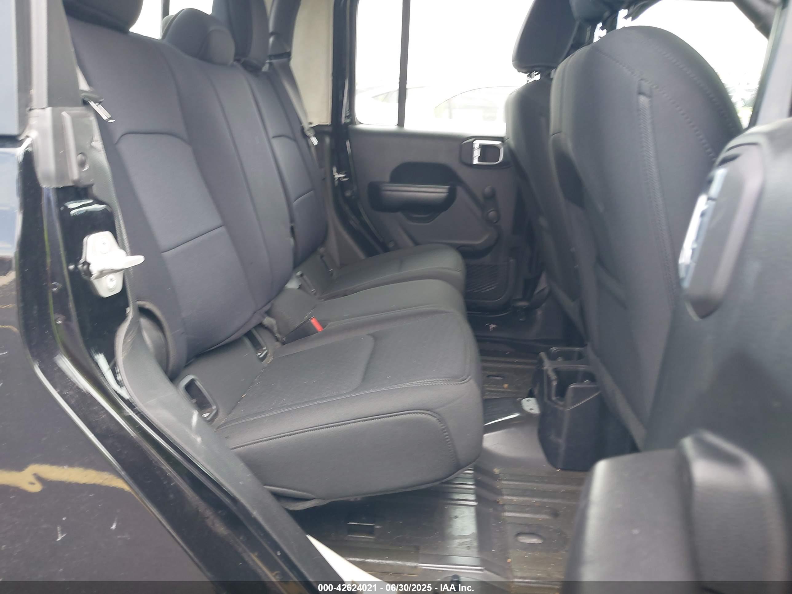 JEEP GLADIATOR image 8