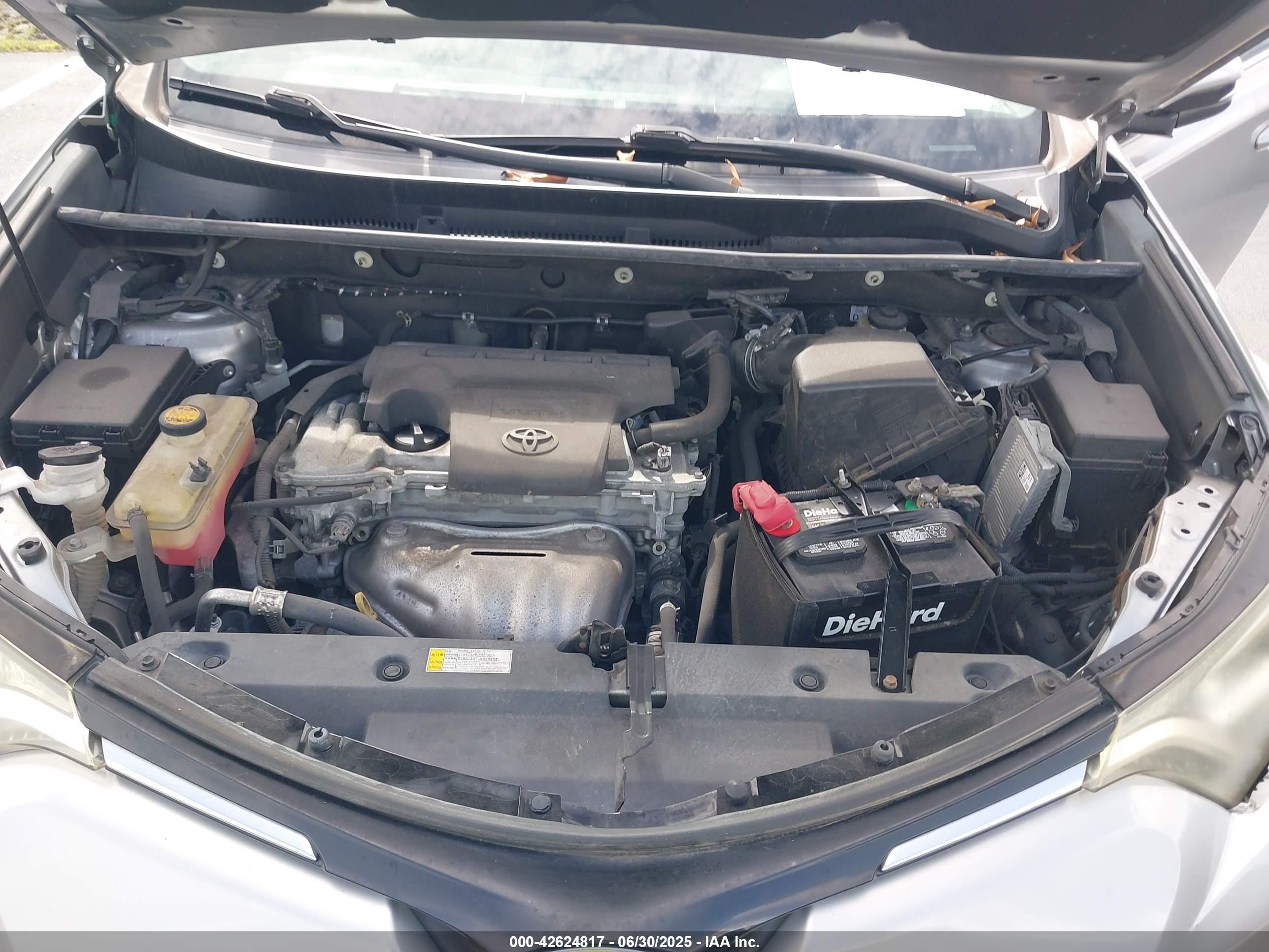 TOYOTA RAV4 image 10