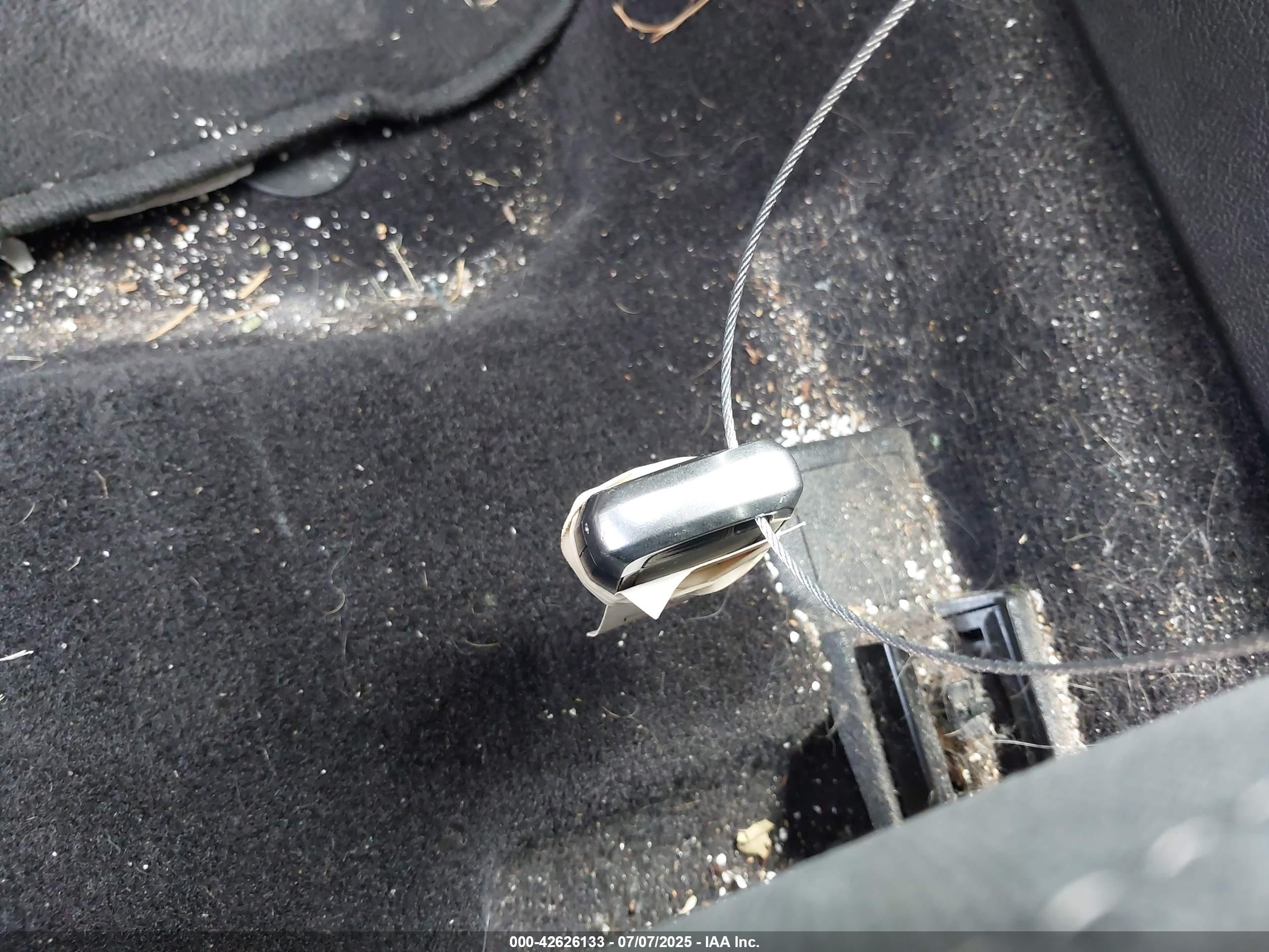 FORD FUSION image 11