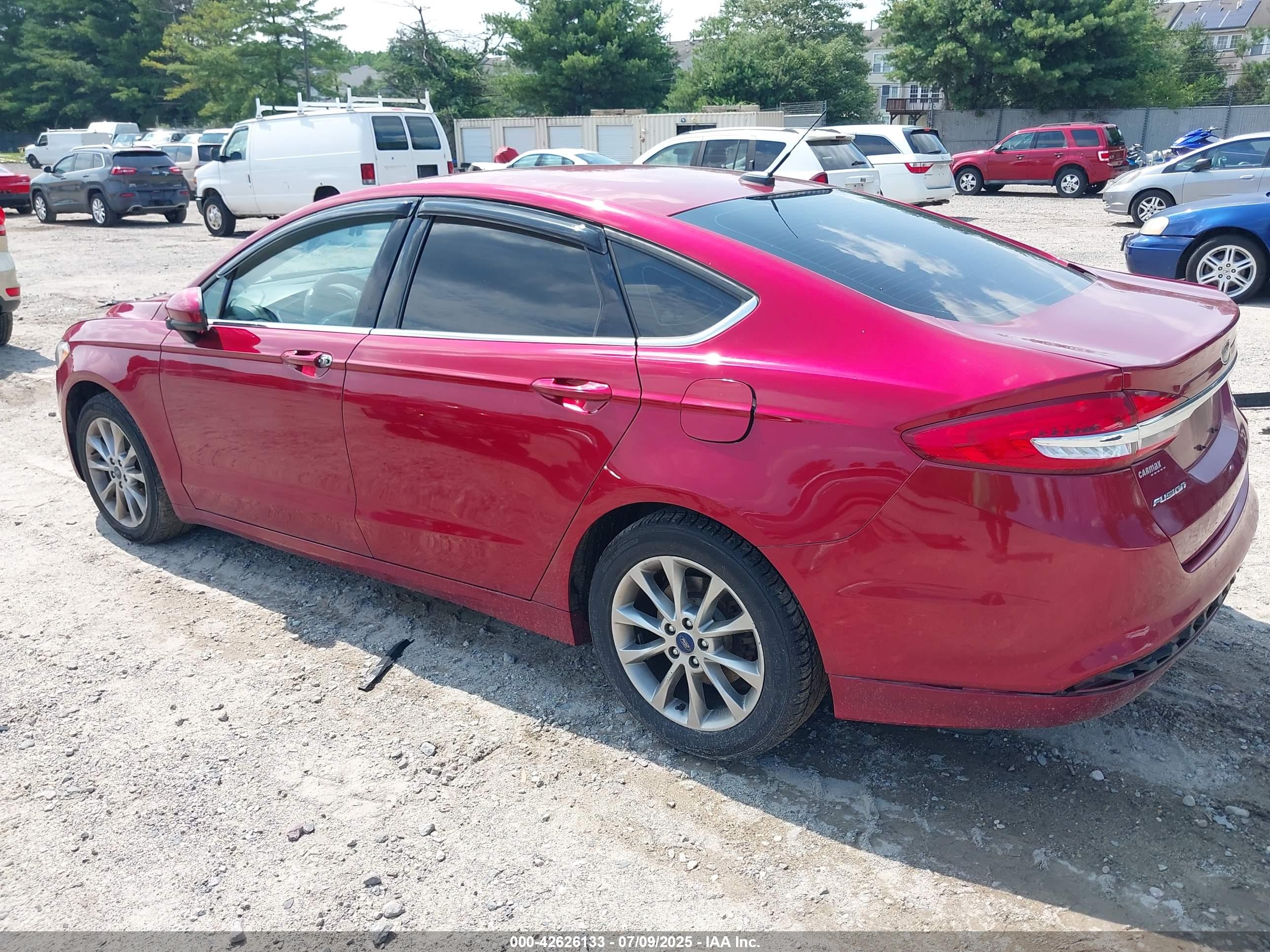 FORD FUSION image 3