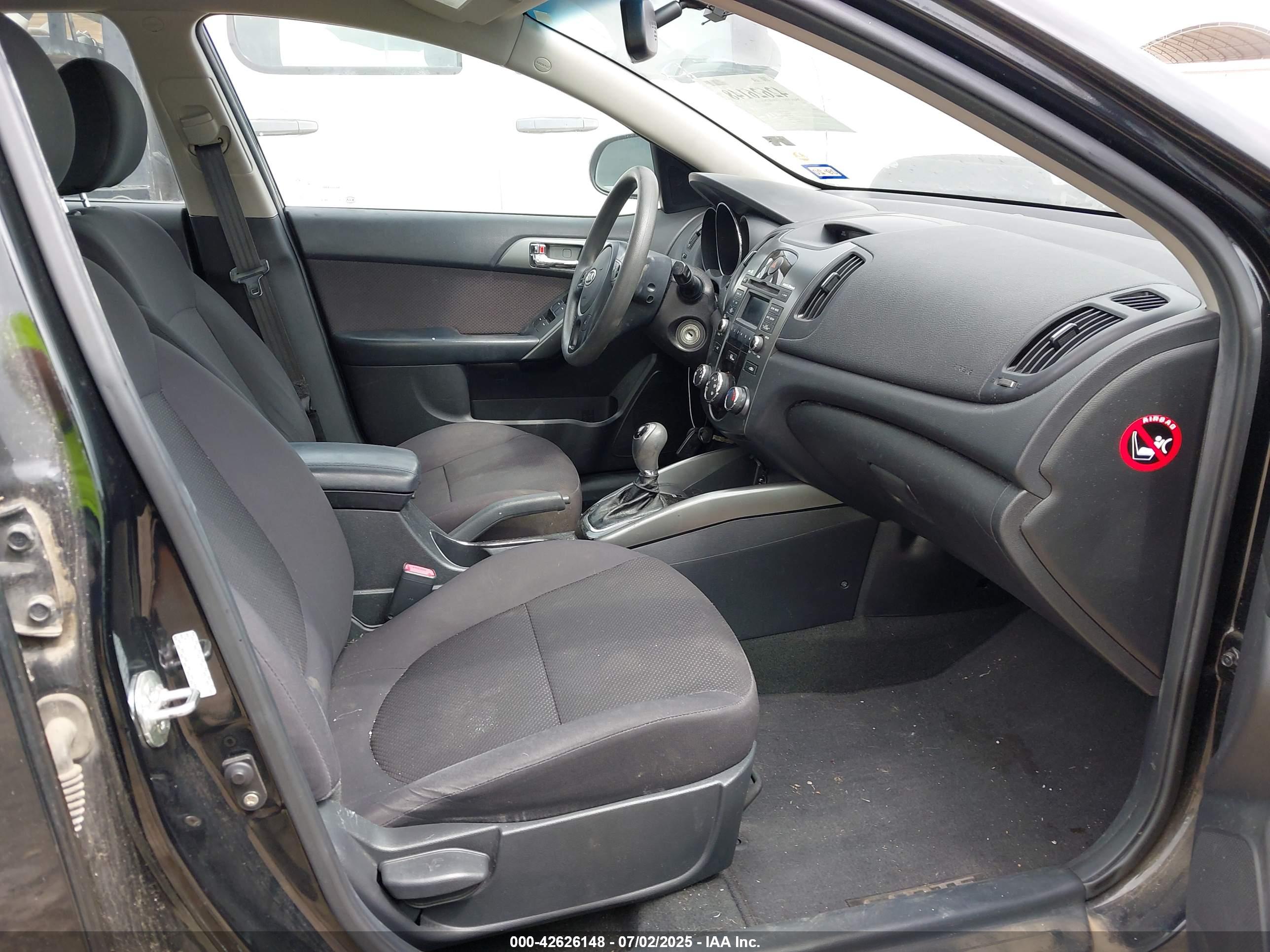 KIA FORTE image 5