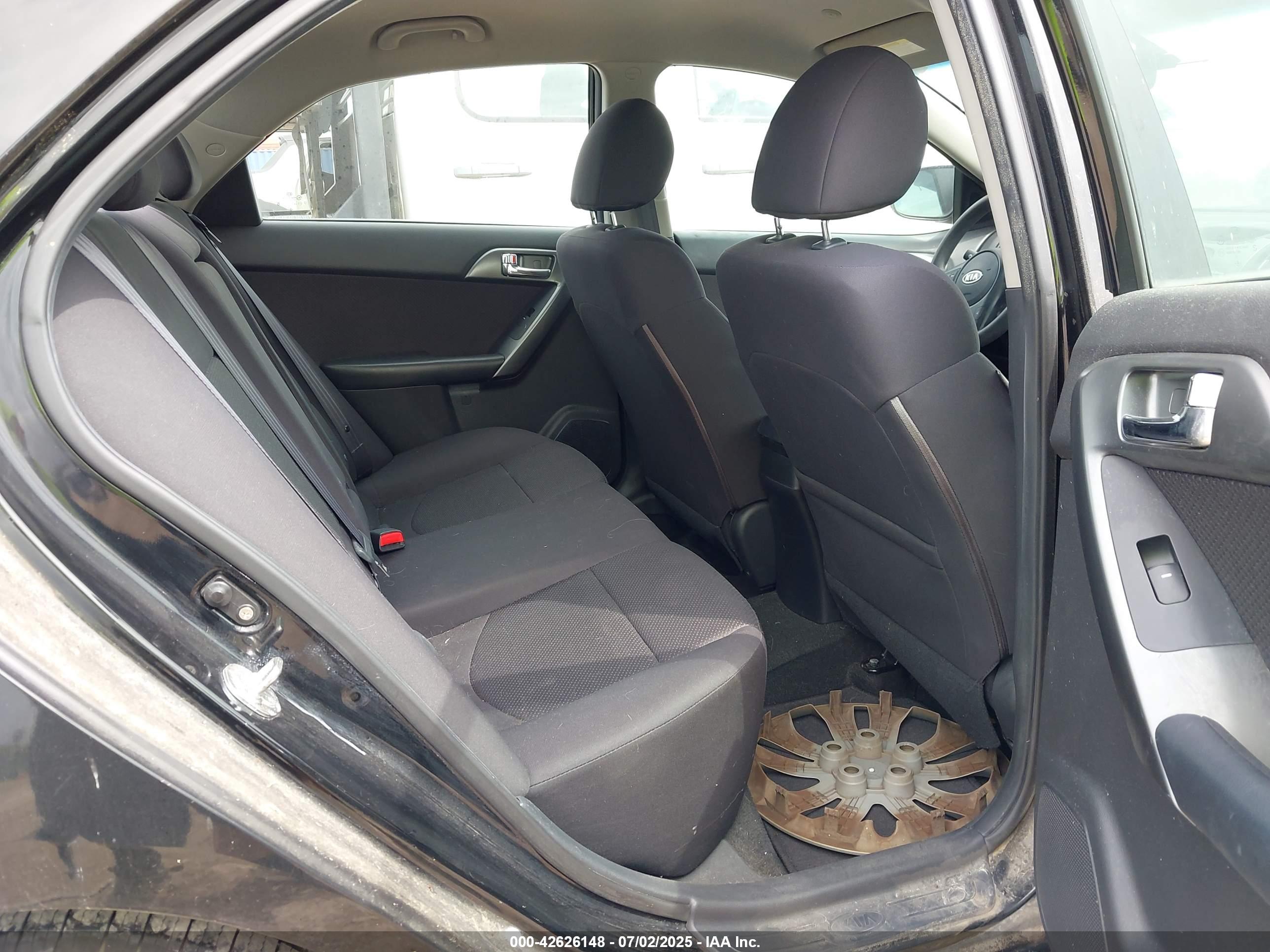 KIA FORTE image 8