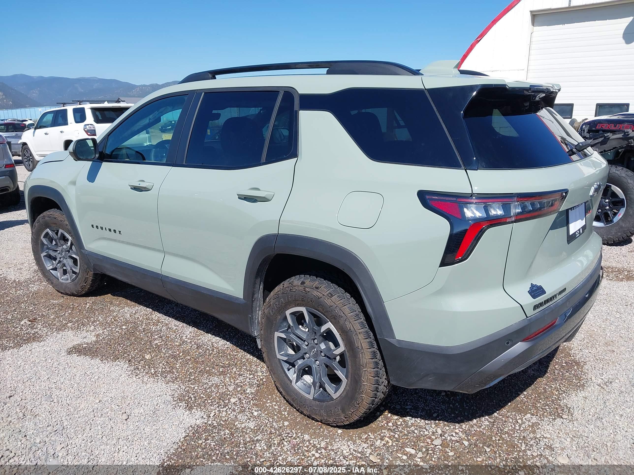 CHEVROLET EQUINOX image 3