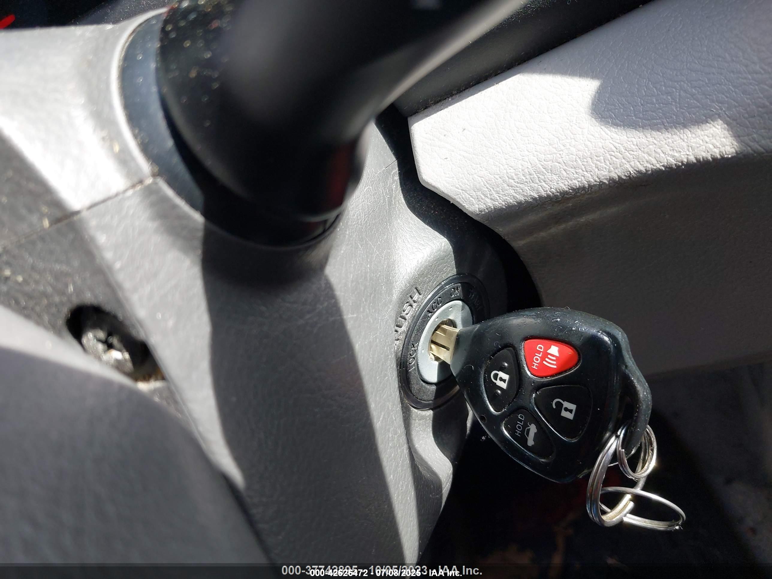 TOYOTA CAMRY image 11