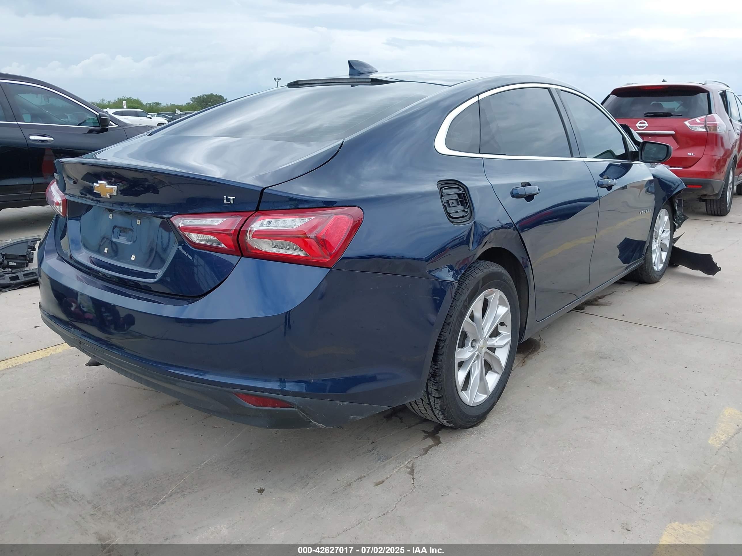 CHEVROLET MALIBU image 4