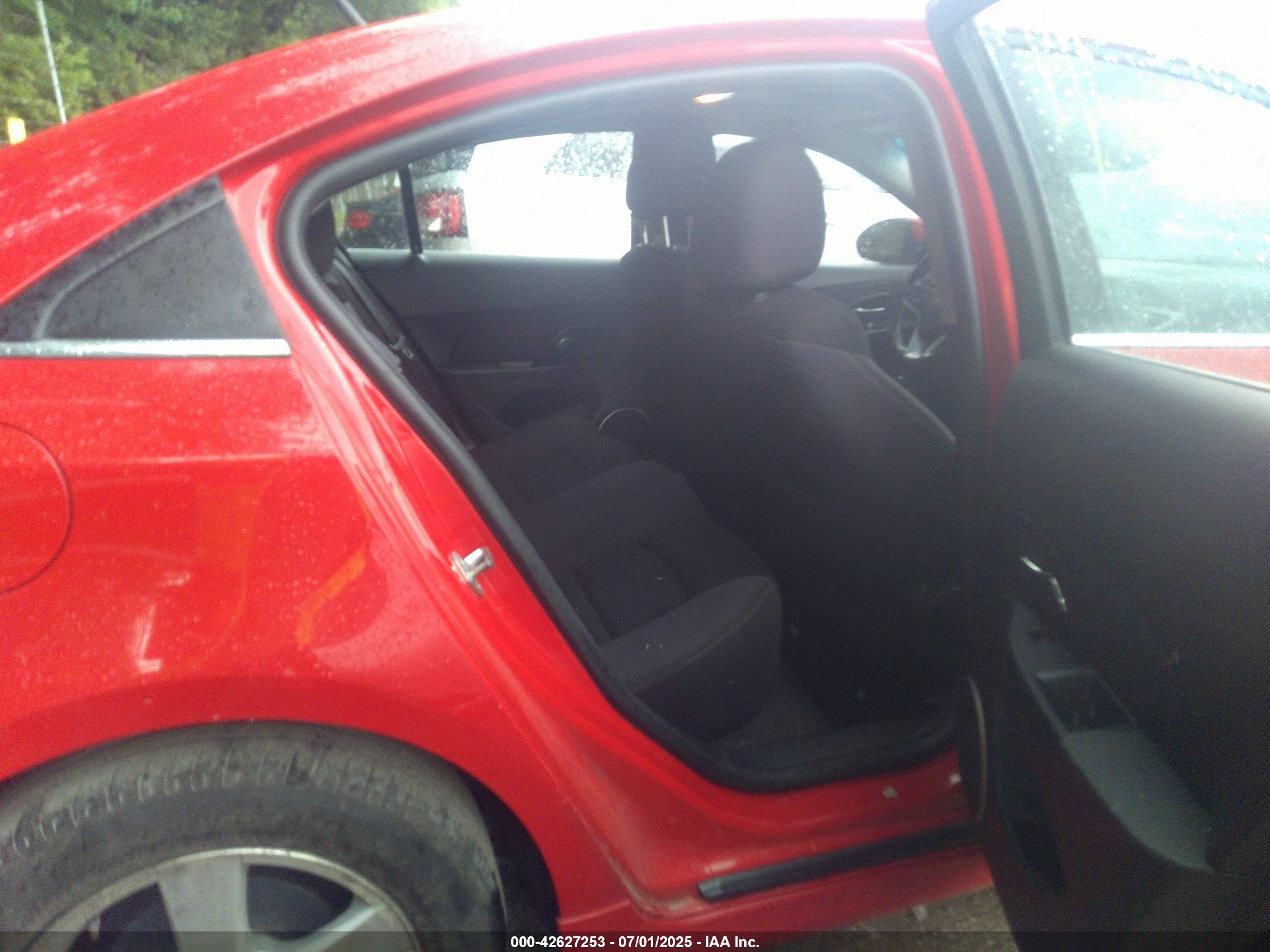 CHEVROLET CRUZE image 8