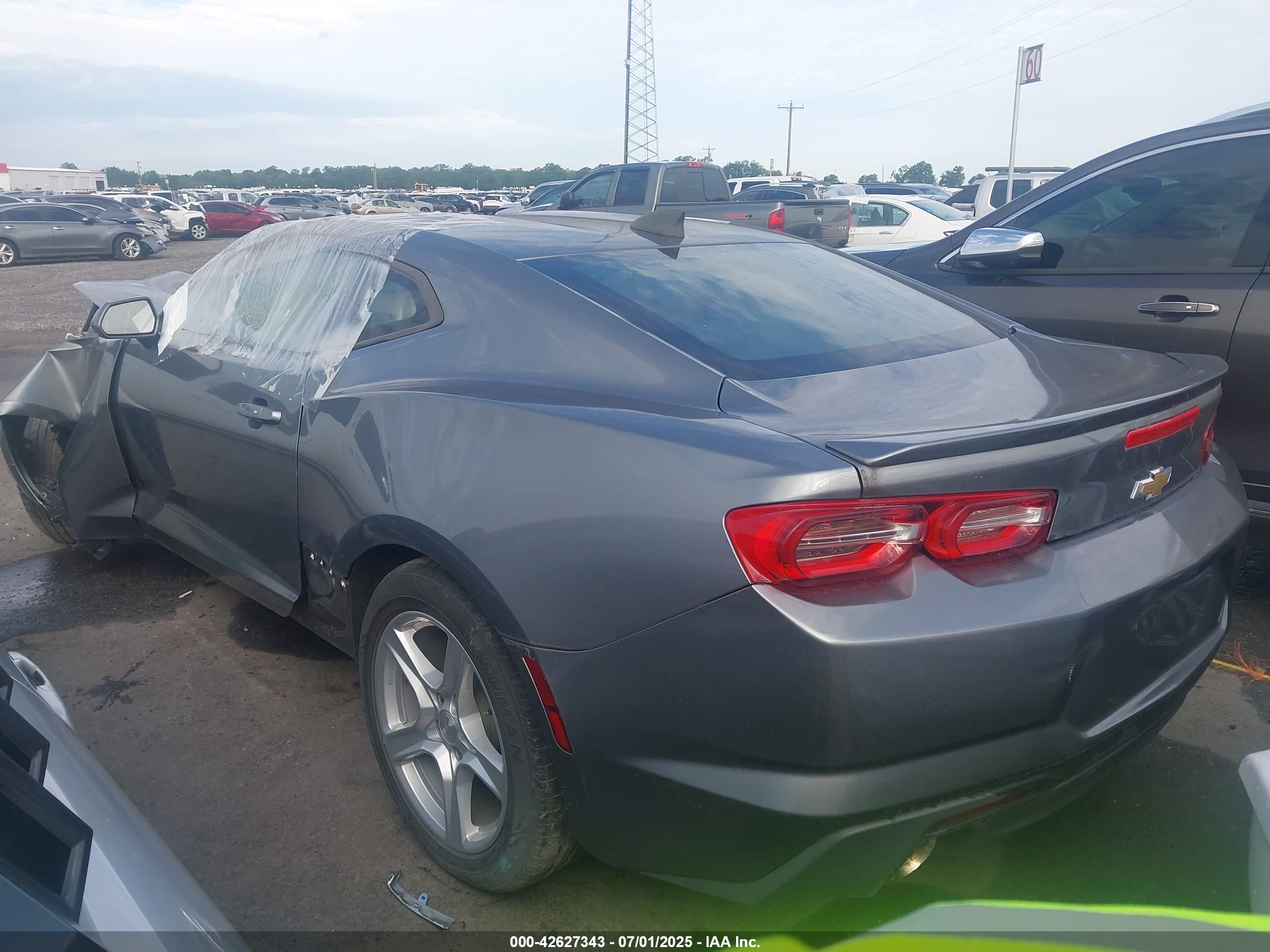 CHEVROLET CAMARO image 3