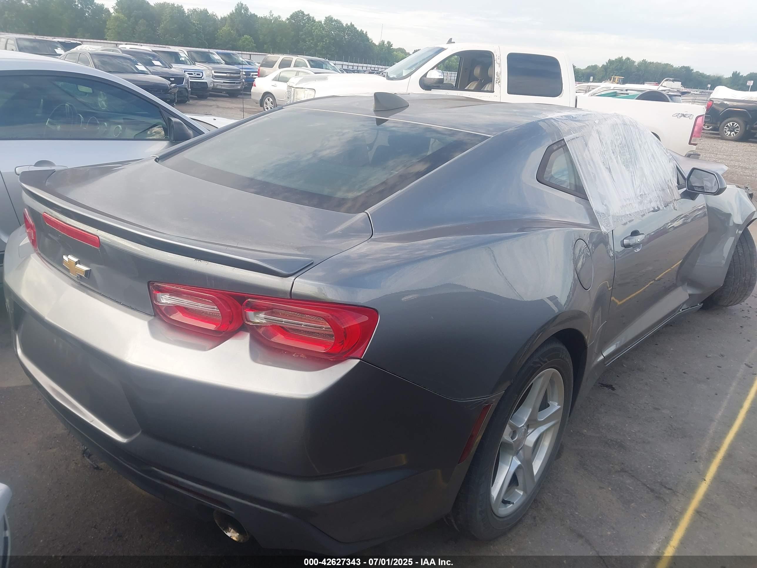 CHEVROLET CAMARO image 4