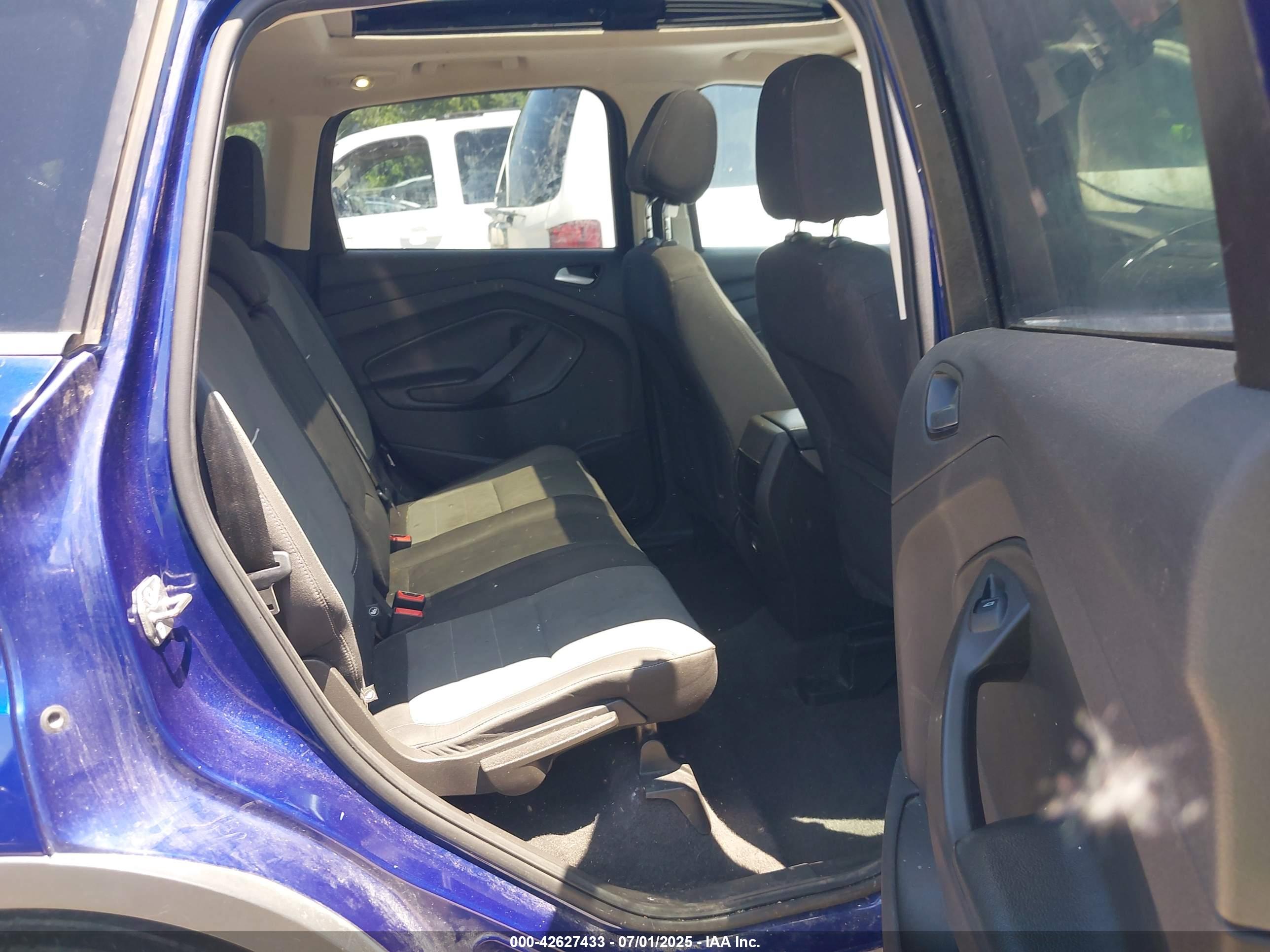 FORD ESCAPE image 8