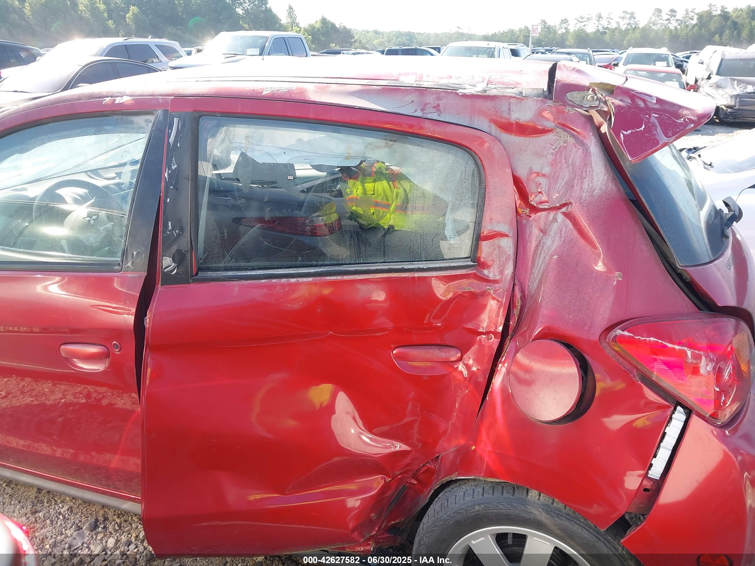 MITSUBISHI MIRAGE image 6