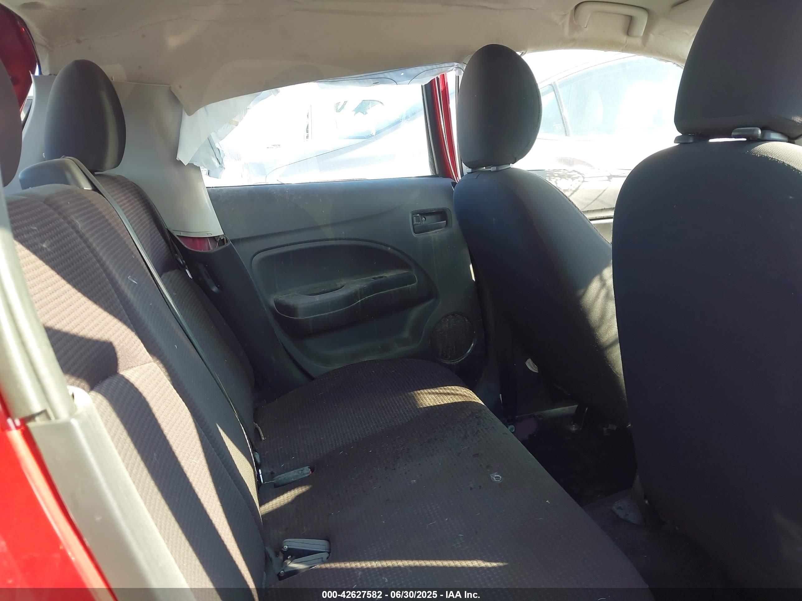 MITSUBISHI MIRAGE image 8