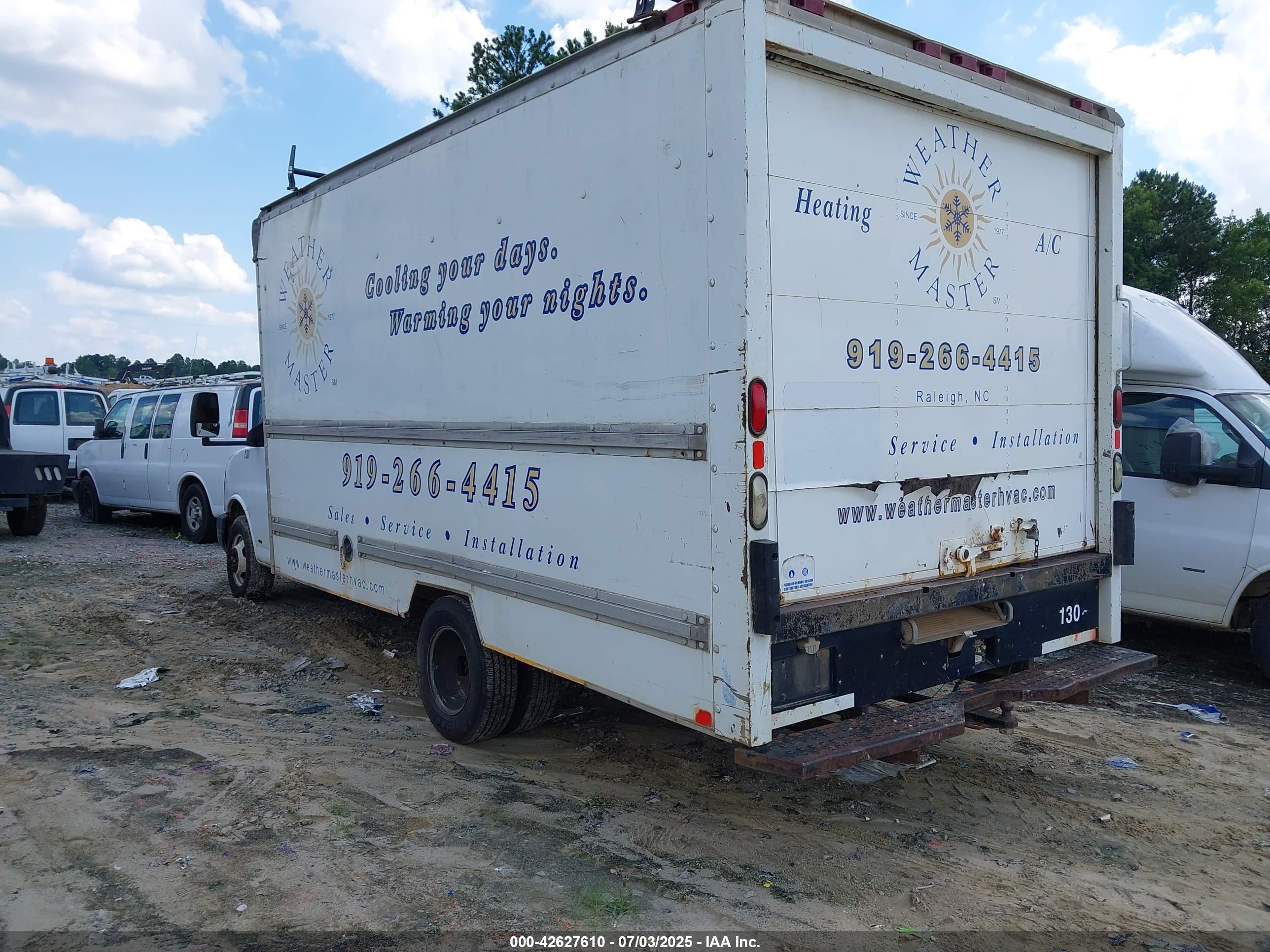 GMC SAVANA image 3