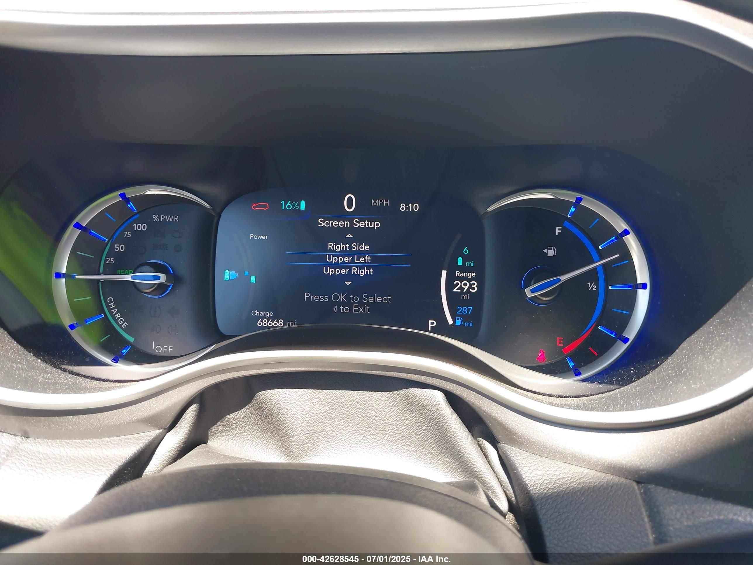 CHRYSLER PACIFICA image 7