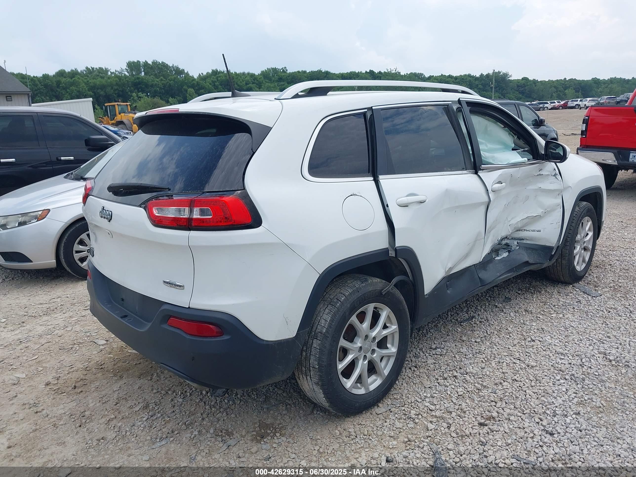 JEEP CHEROKEE image 4