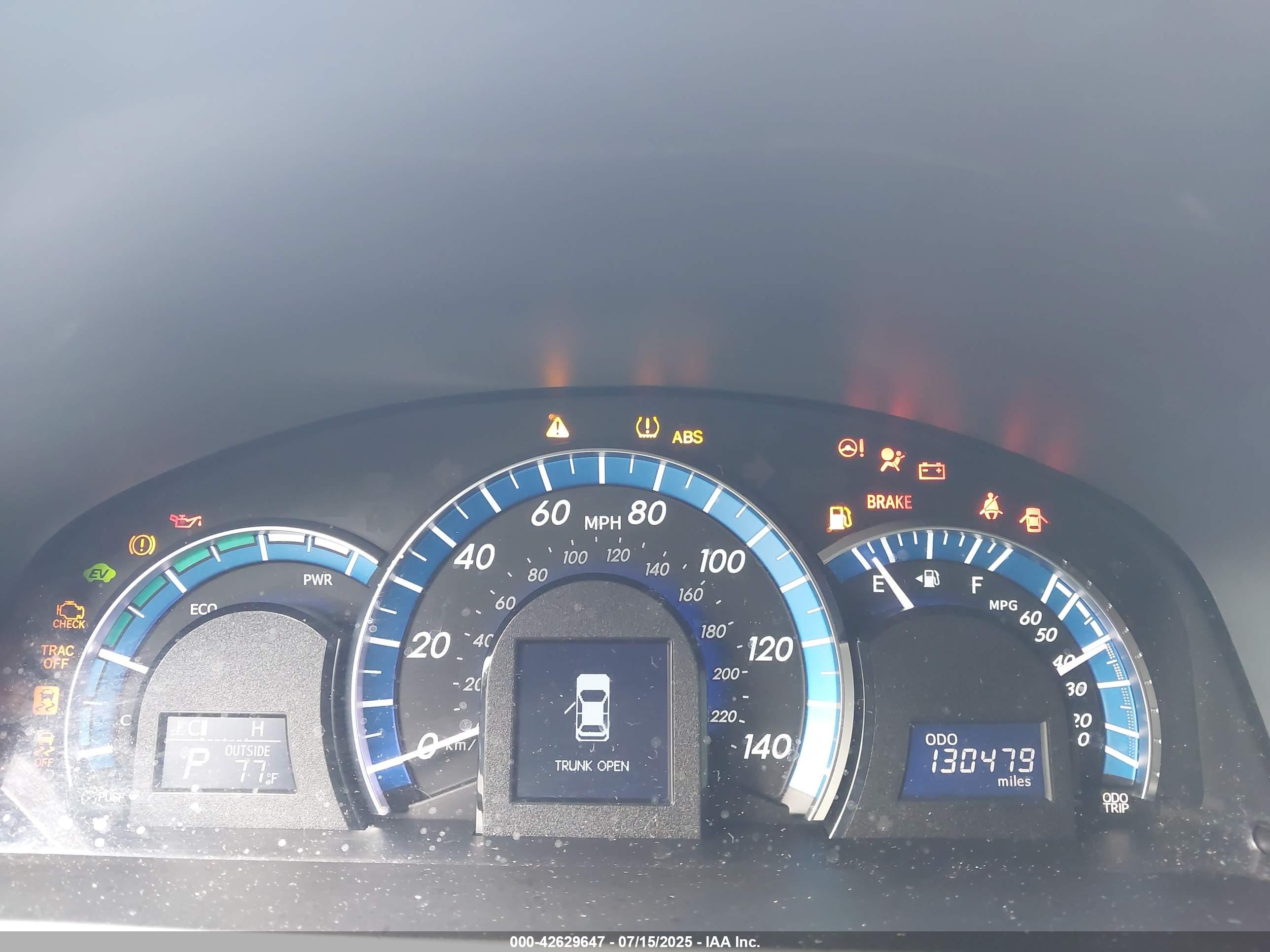 TOYOTA CAMRY image 7