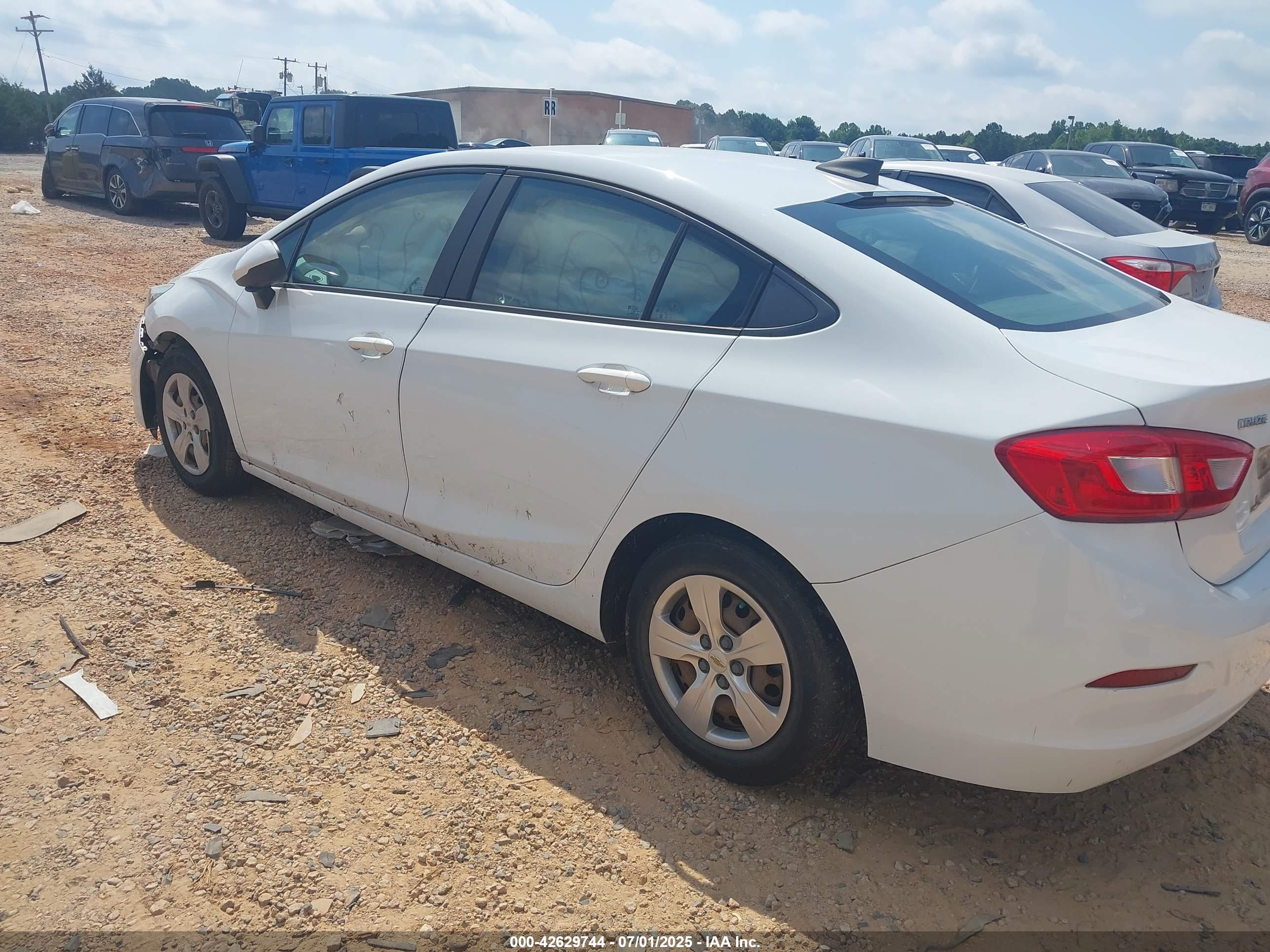 CHEVROLET CRUZE image 3