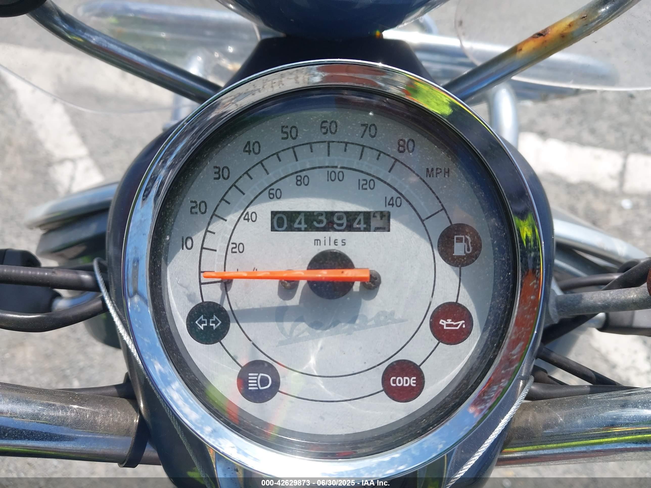 VESPA LX image 7