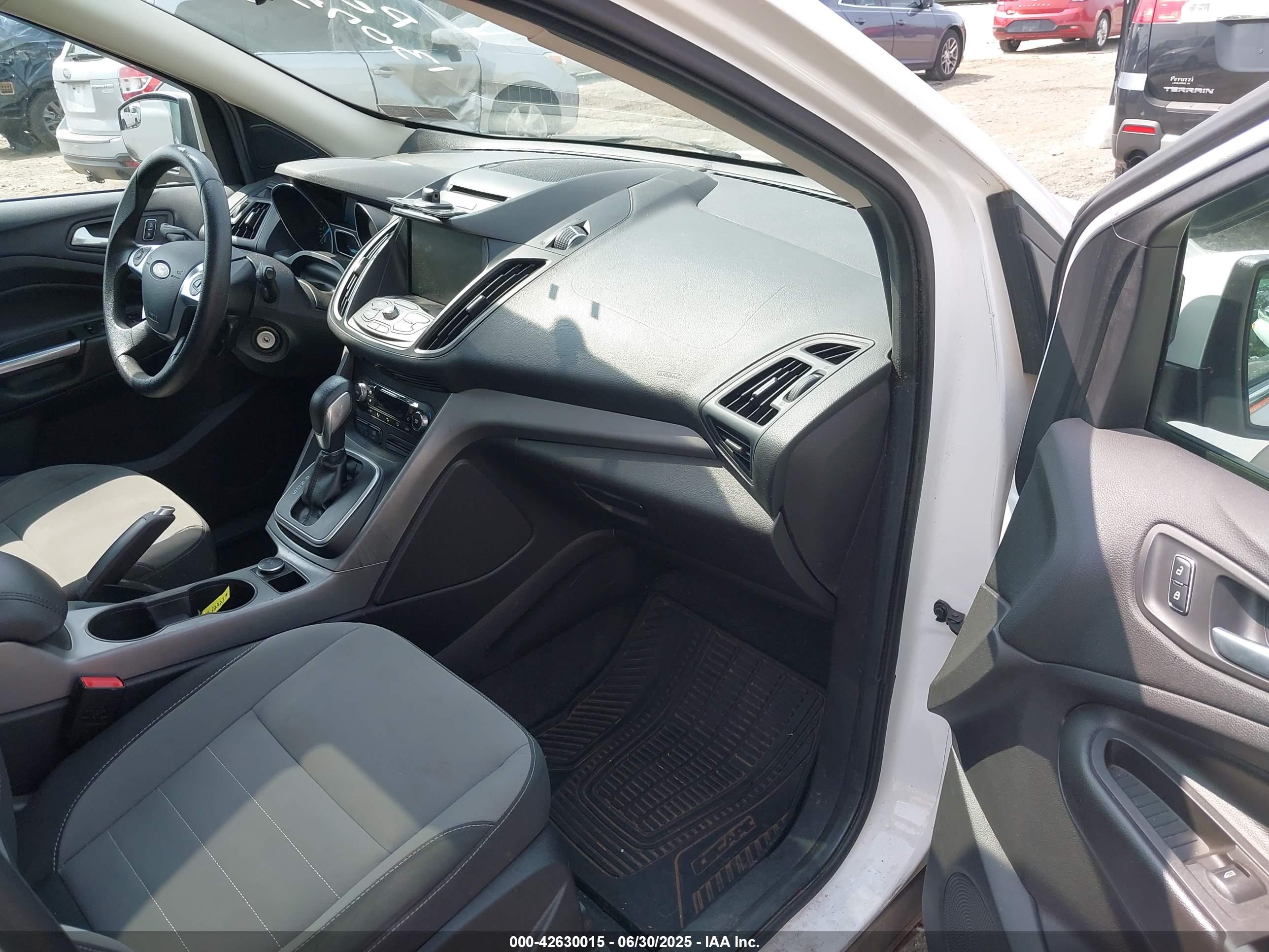 FORD ESCAPE image 5