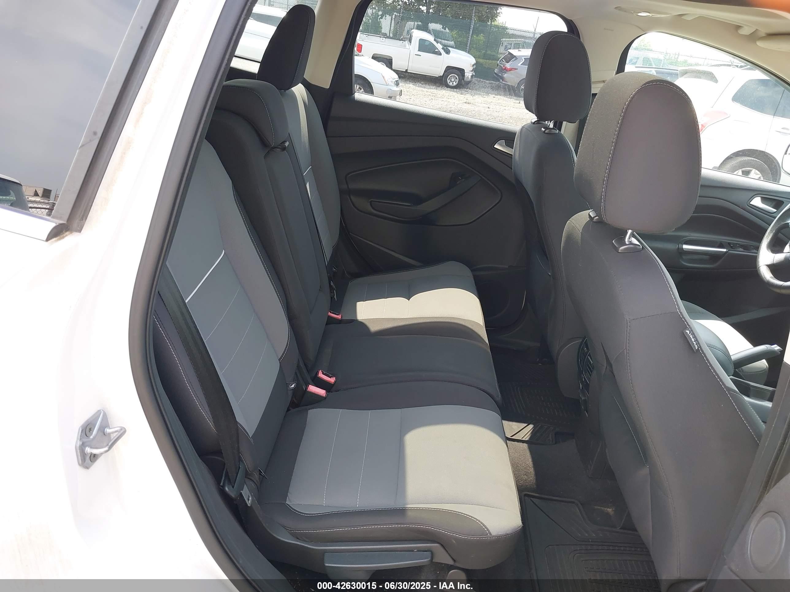 FORD ESCAPE image 8
