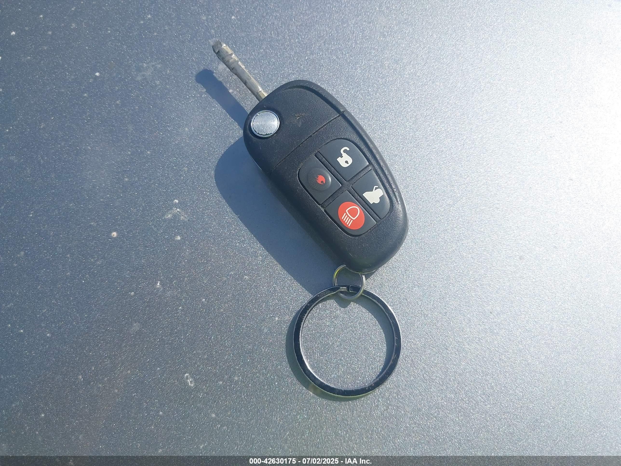 JAGUAR X-TYPE image 11