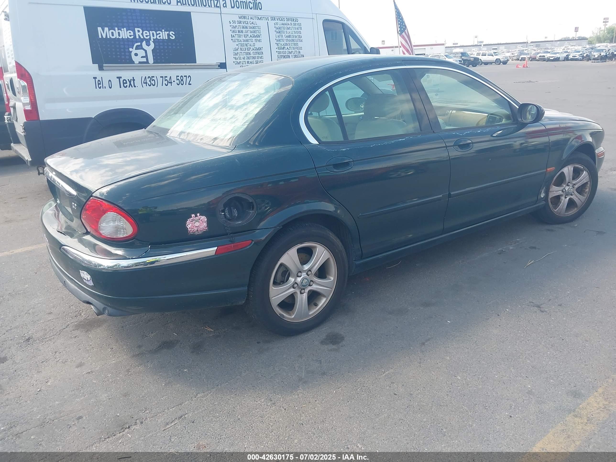 JAGUAR X-TYPE image 4