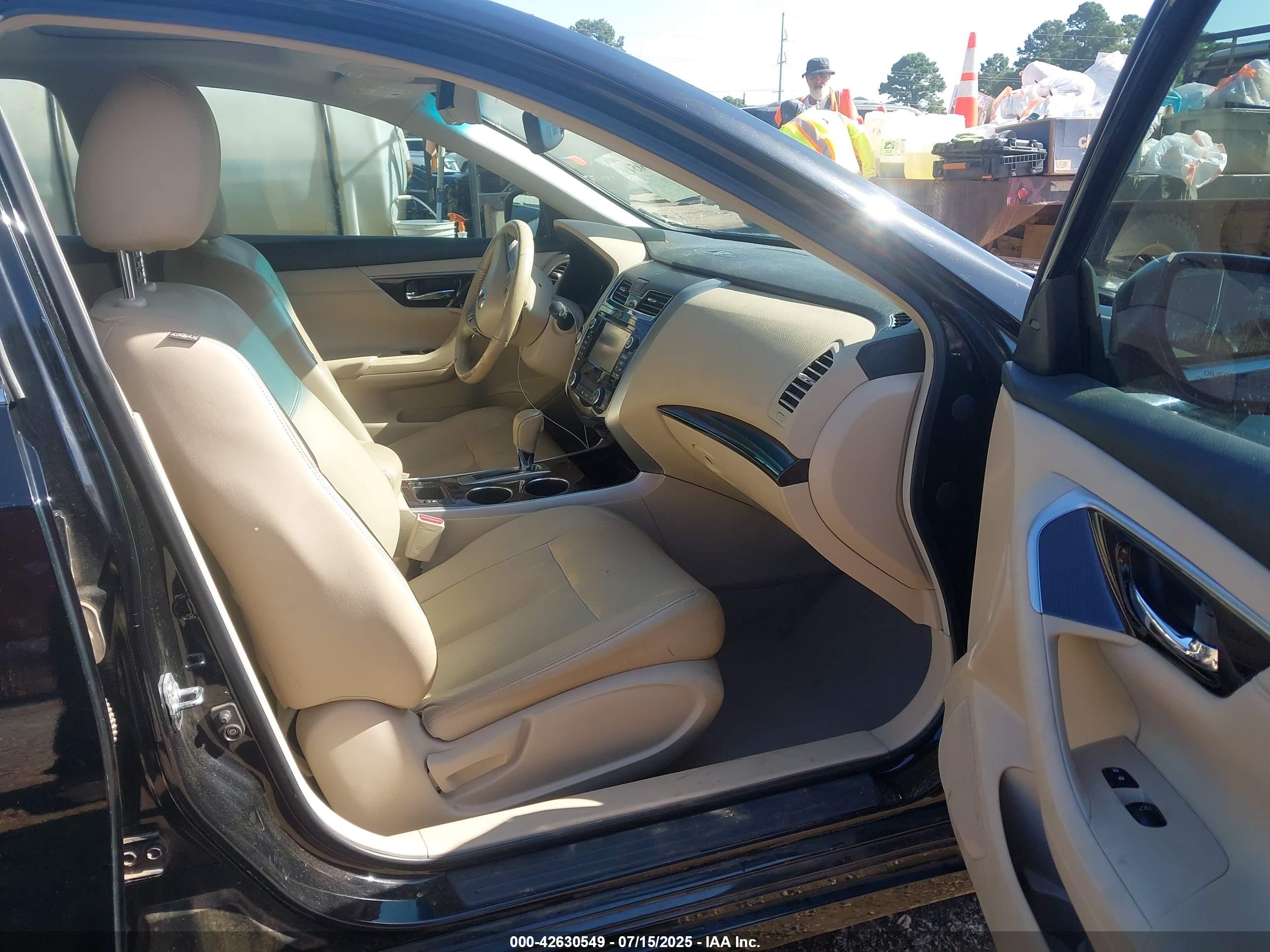NISSAN ALTIMA image 5