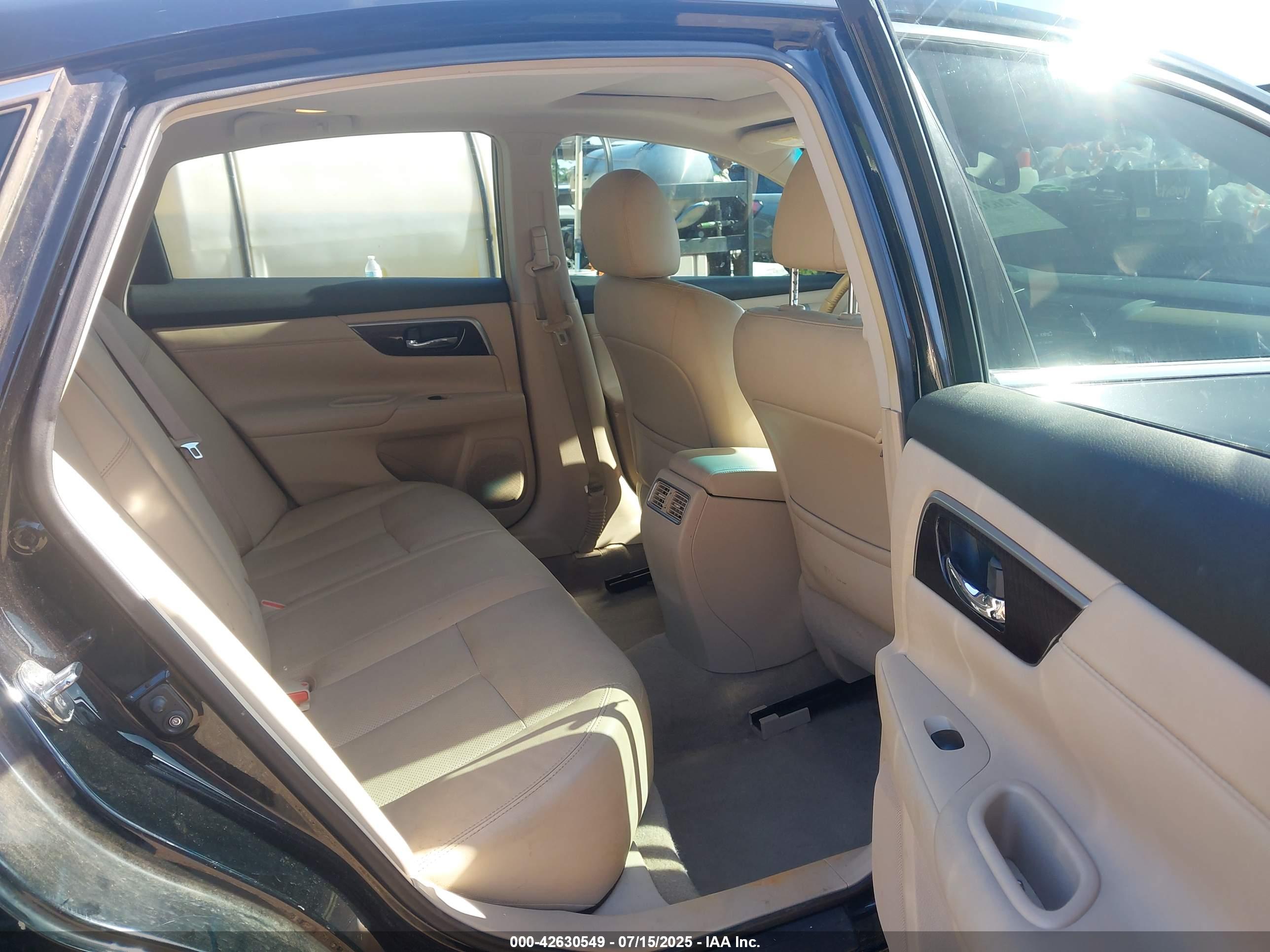 NISSAN ALTIMA image 8