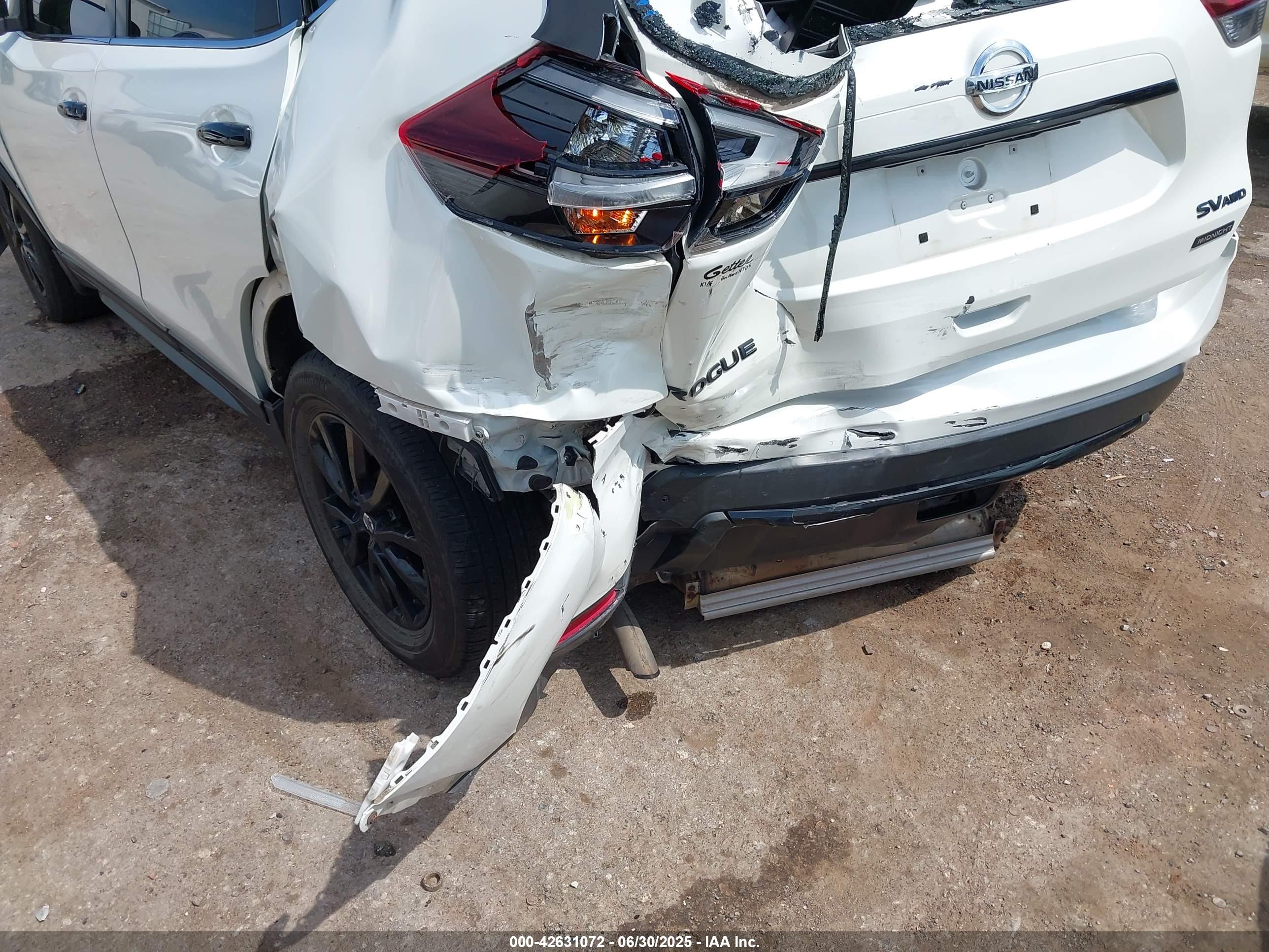 NISSAN ROGUE image 6