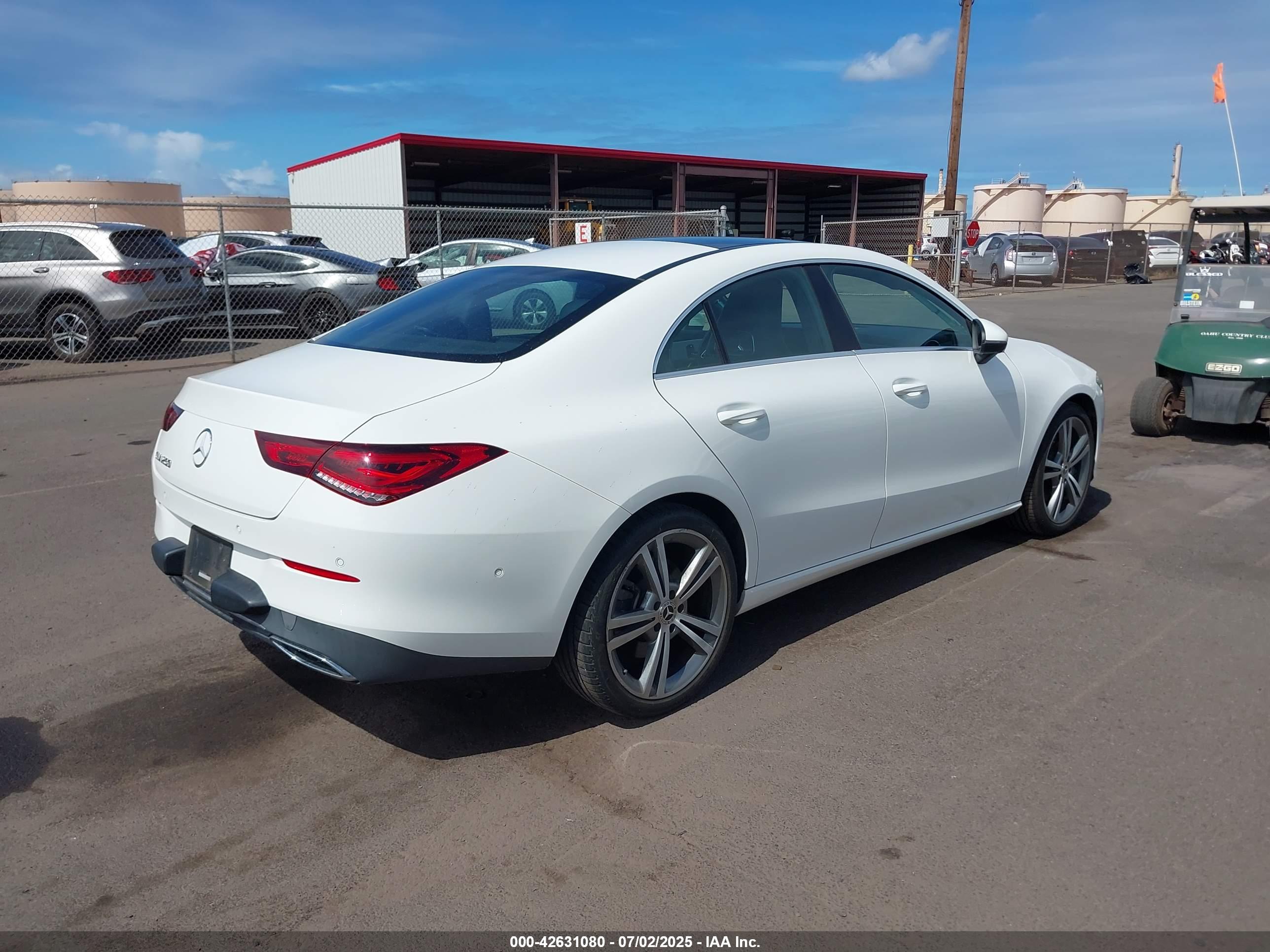 MERCEDES-BENZ CLA image 4