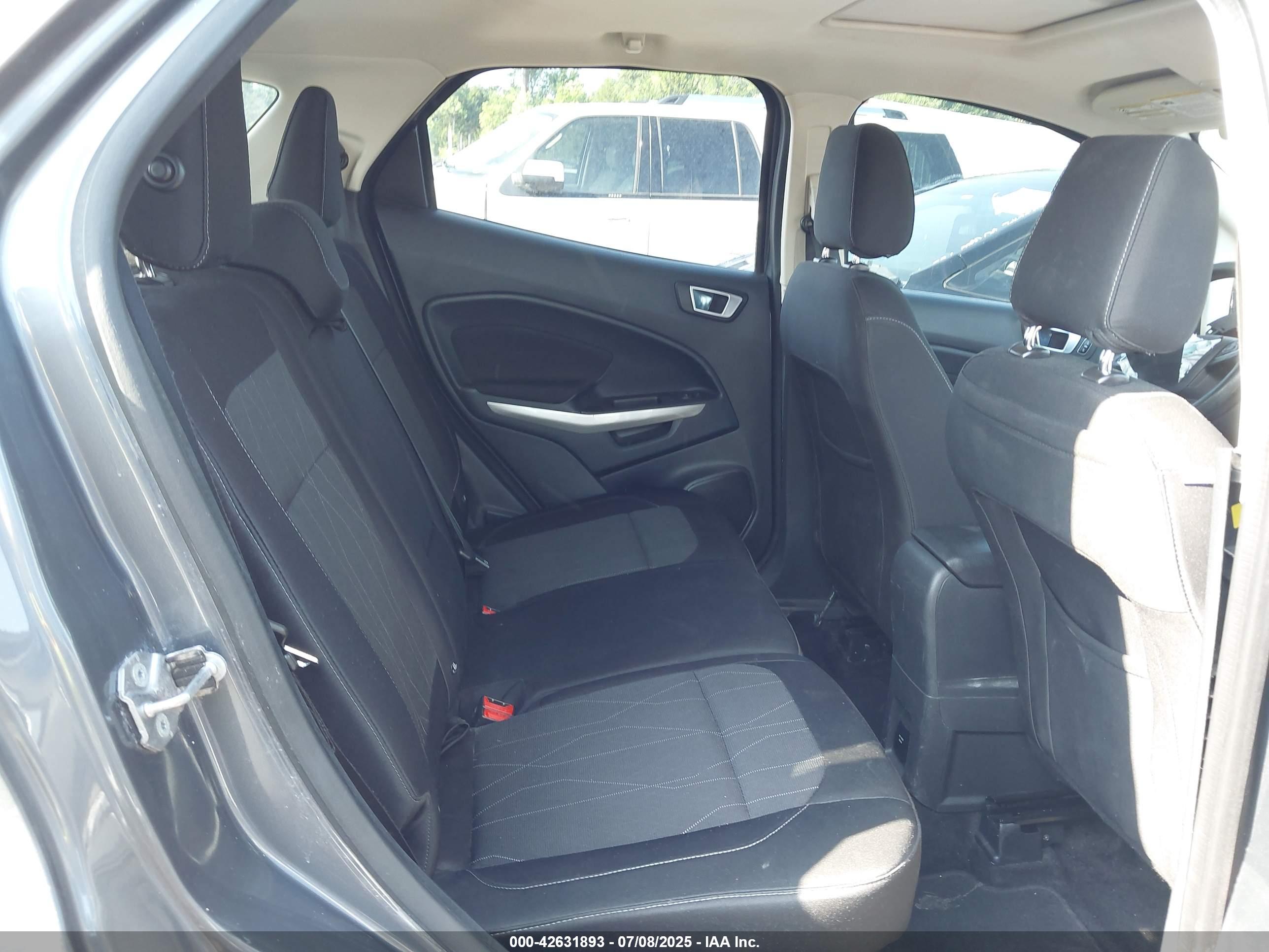 FORD ECOSPORT image 8